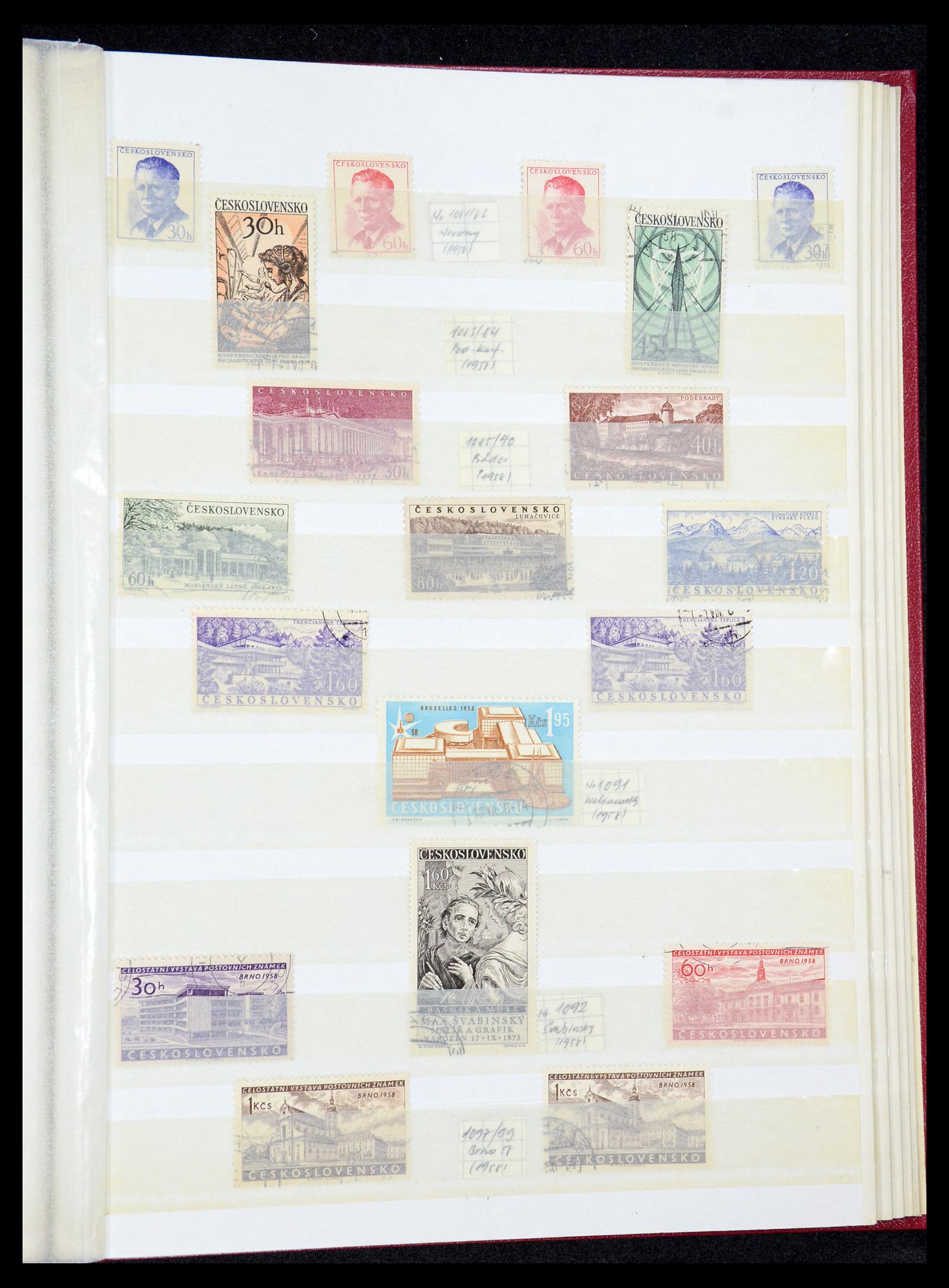 35672 094 - Postzegelverzameling 35672 Tsjechoslowakije 1918-1970.