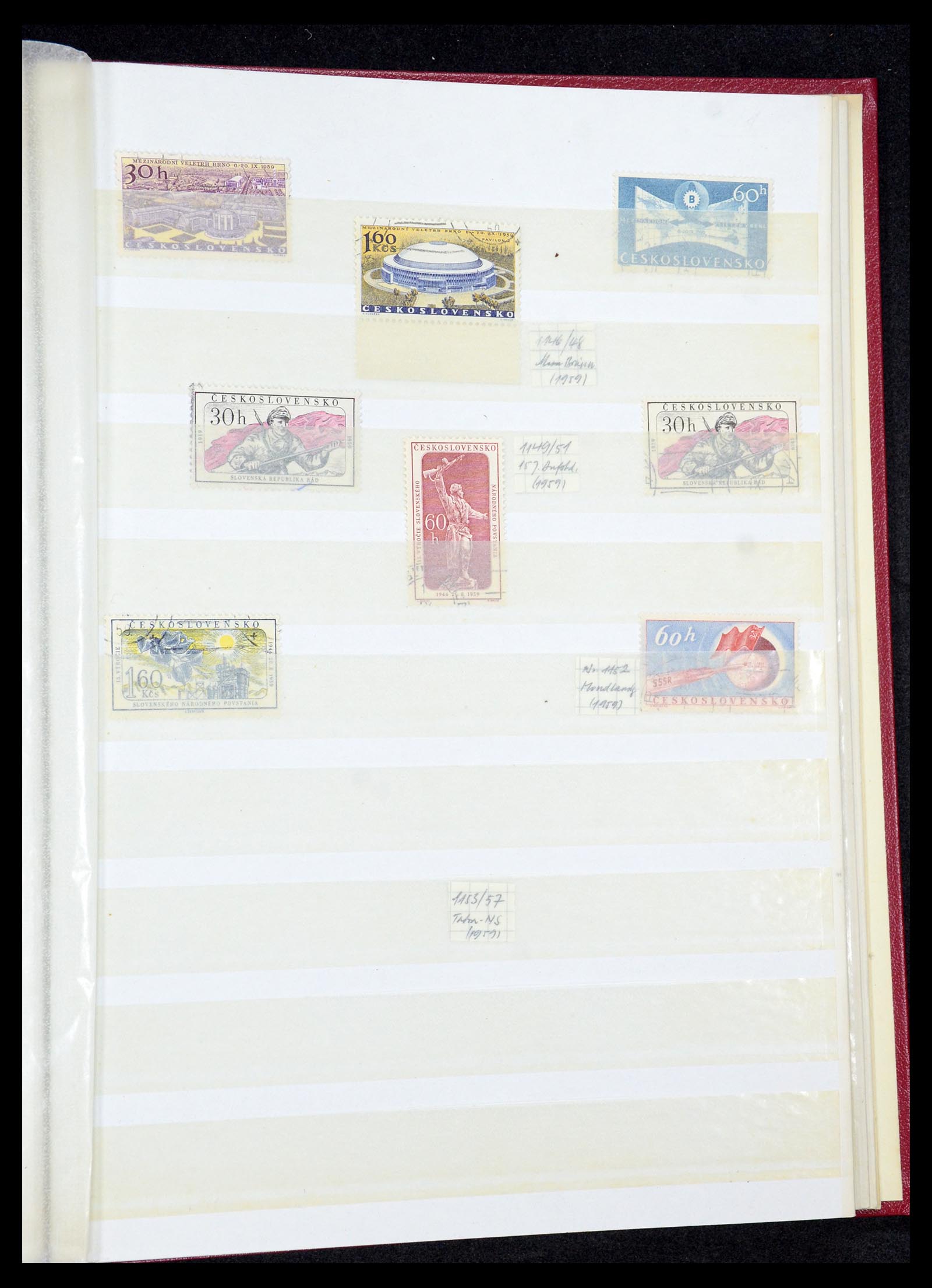 35672 098 - Postzegelverzameling 35672 Tsjechoslowakije 1918-1970.