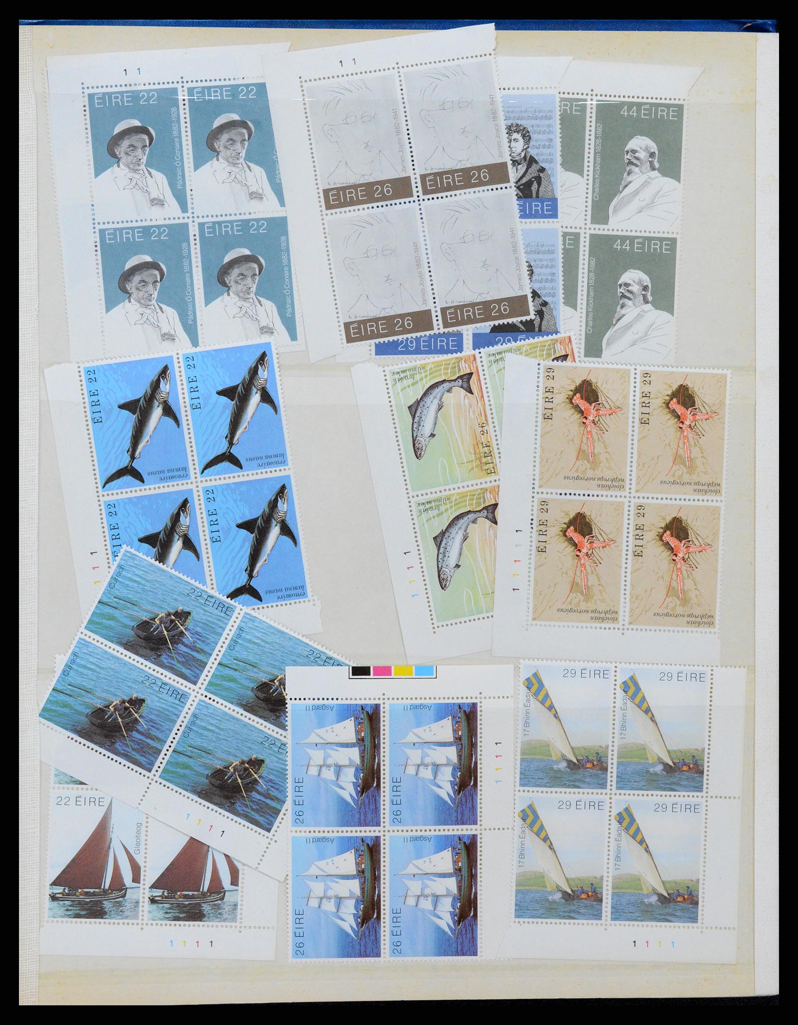 35677 014 - Postzegelverzameling 35677 Ierland 18950-2002.