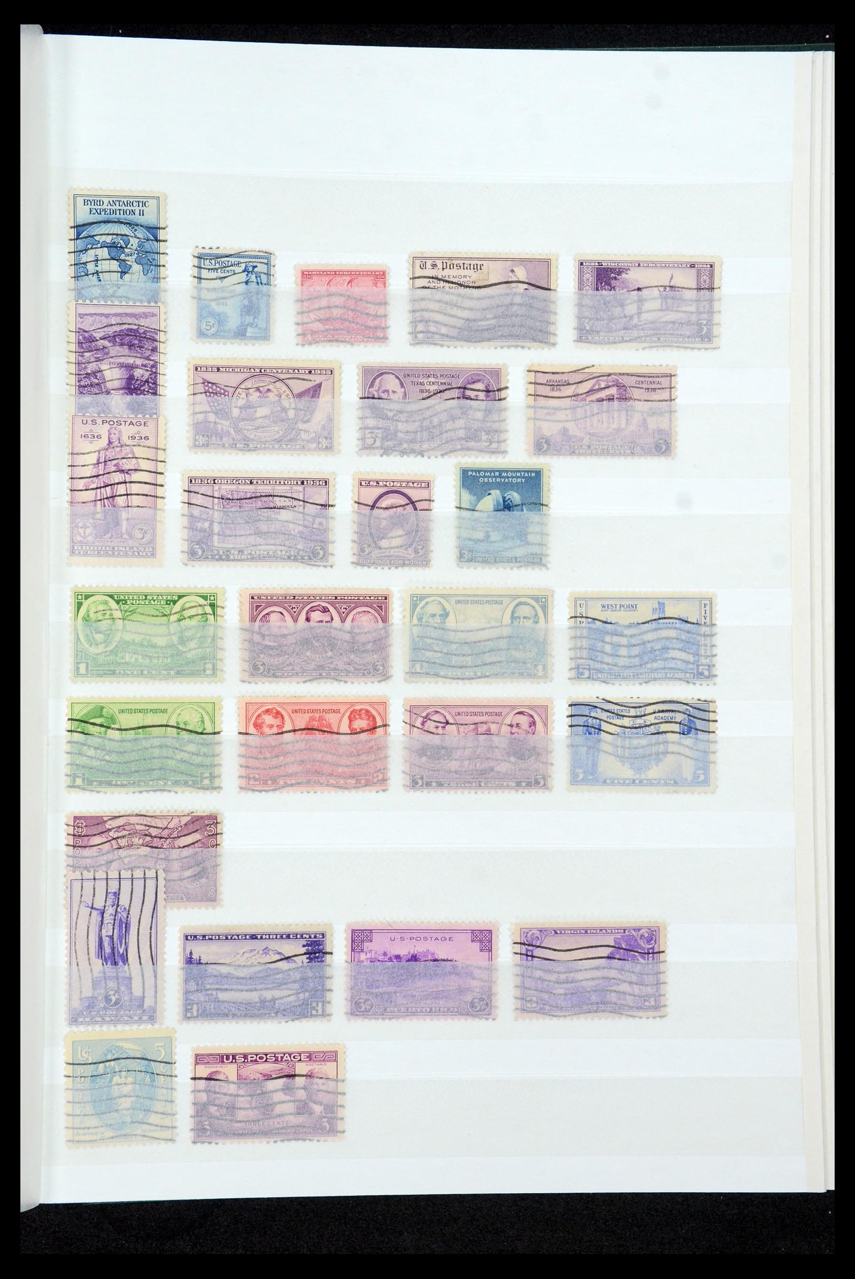 35689 331 - Postzegelverzameling 35689 USA 1851-2001.