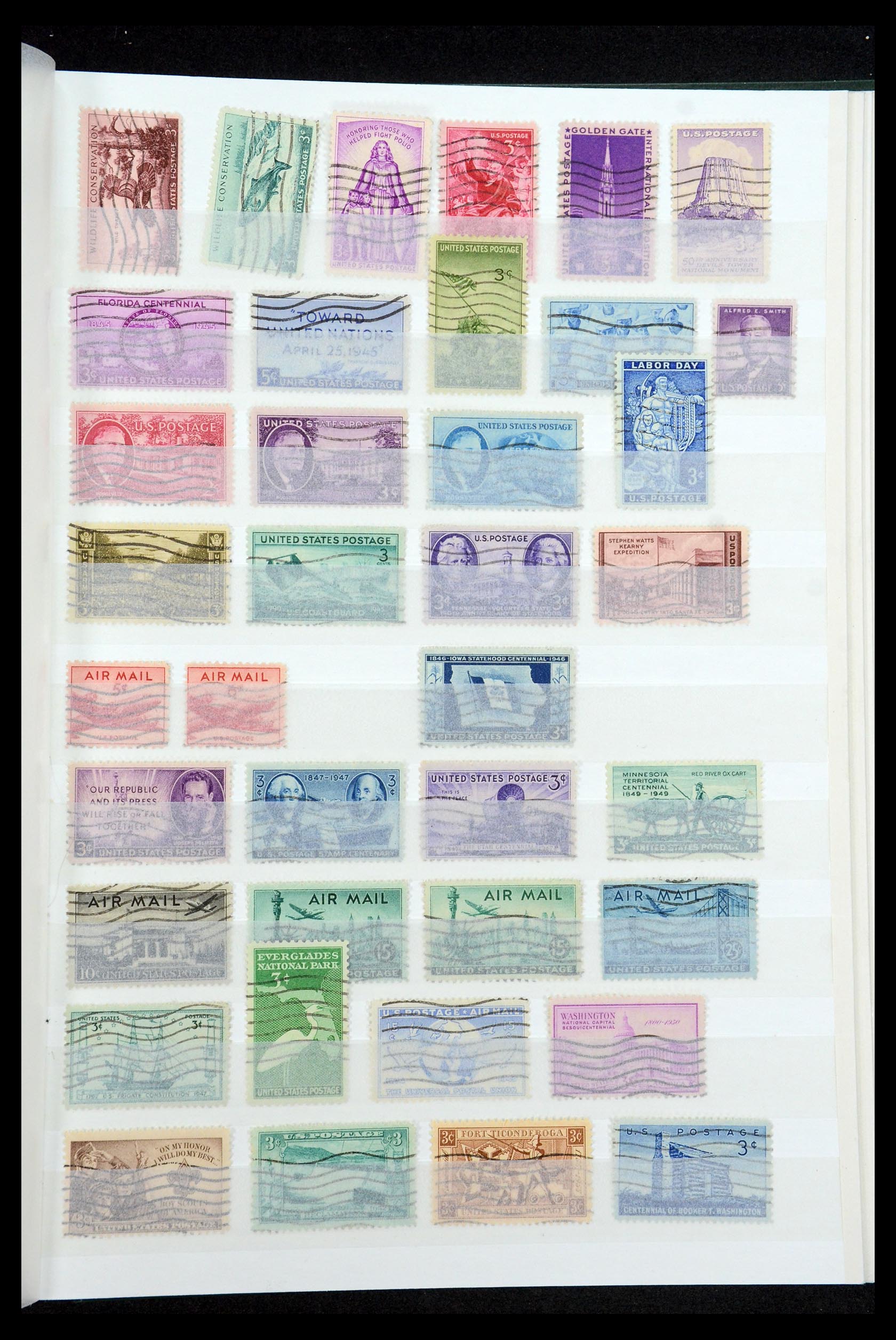 35689 335 - Postzegelverzameling 35689 USA 1851-2001.