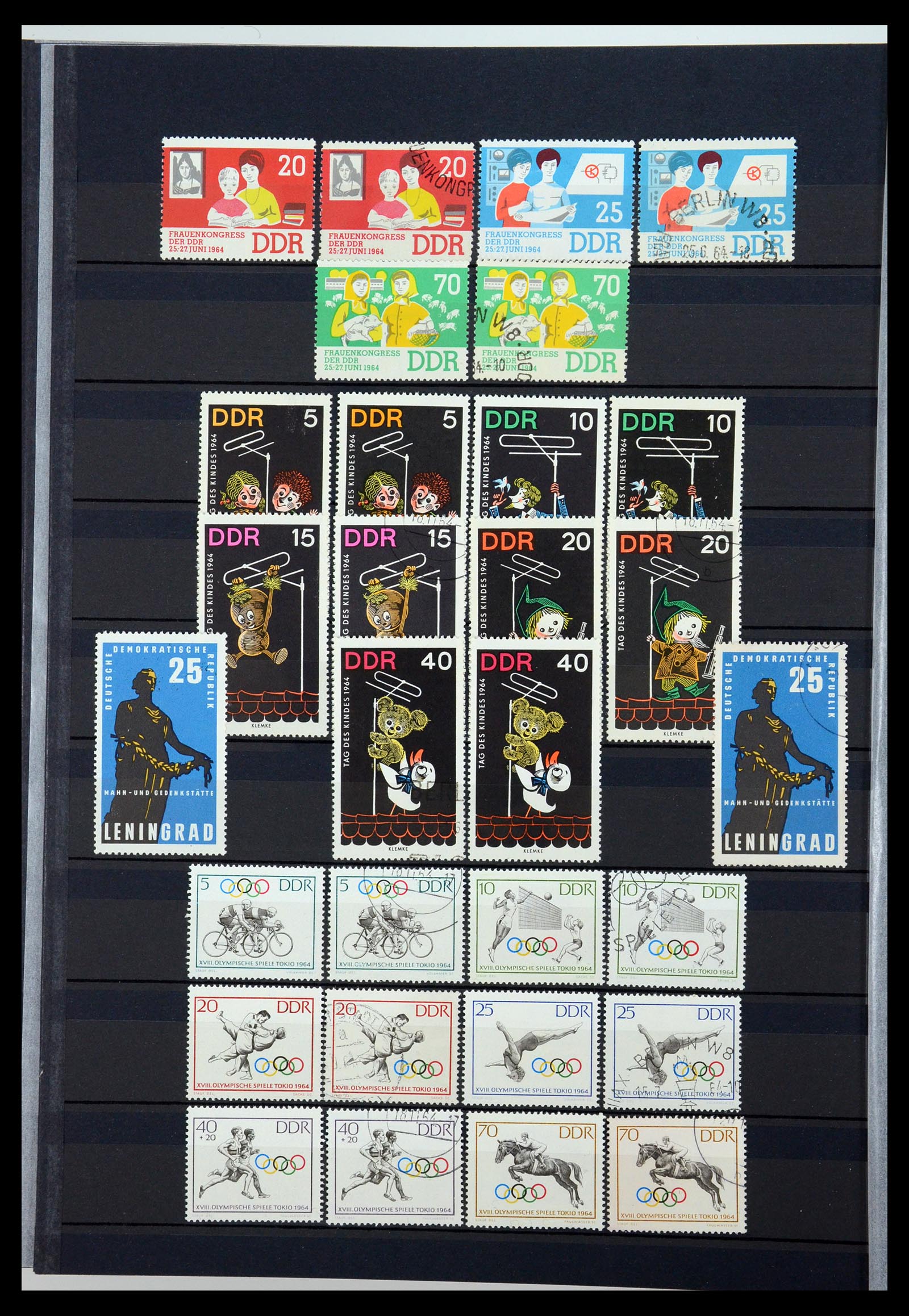 35708 046 - Postzegelverzameling 35708 DDR 1949-1990.