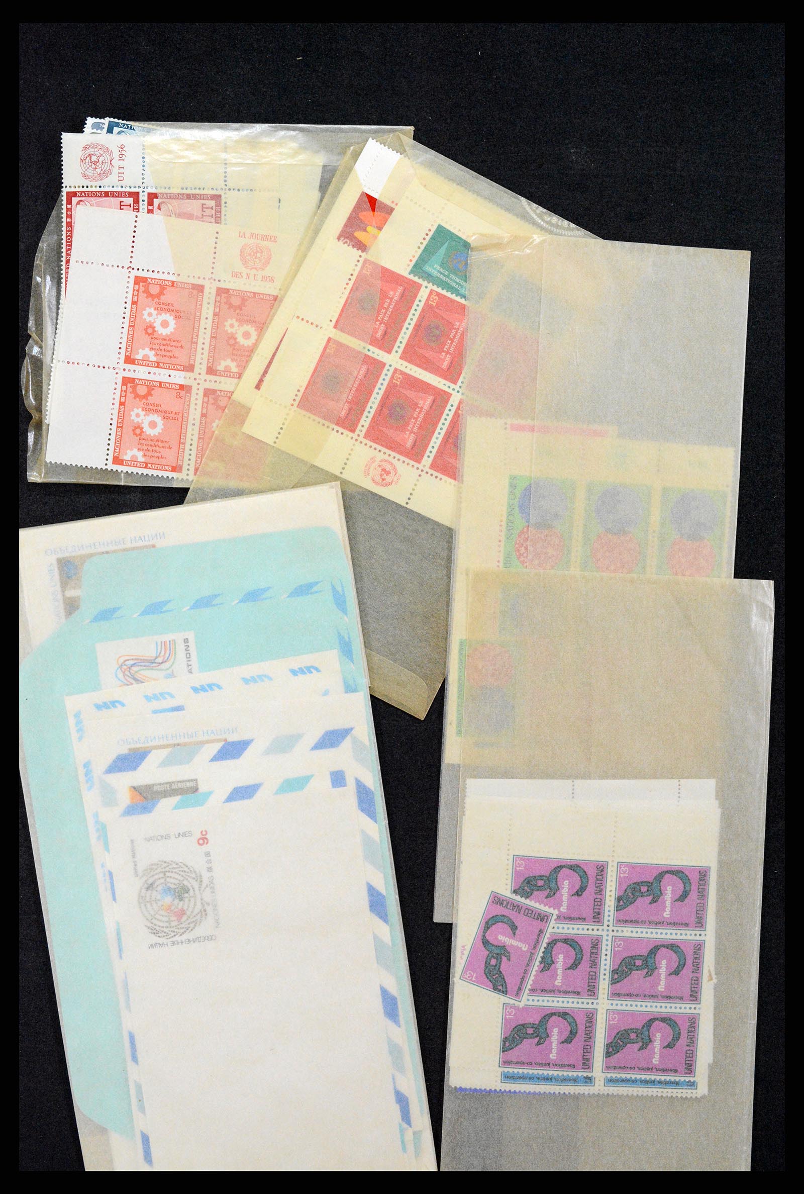 35712 1257 - Postzegelverzameling 35712 Verenigde Naties 1951-2020!!