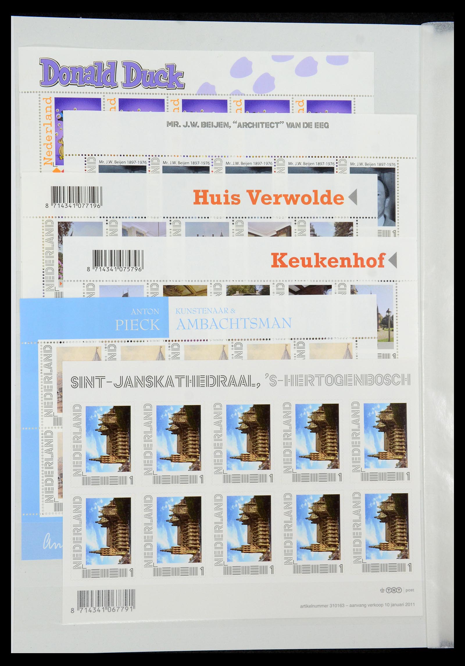 35713 026 - Stamp Collection 35713 Netherlands personalised stamps.