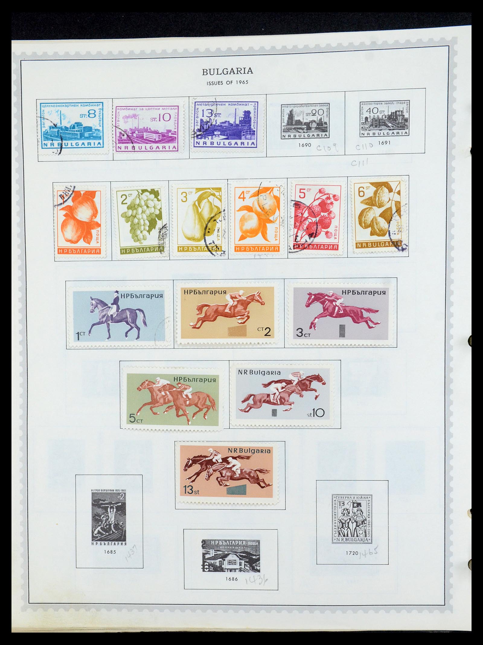 35716 058 - Stamp Collection 35716 Eastern Europe 1870-1990.