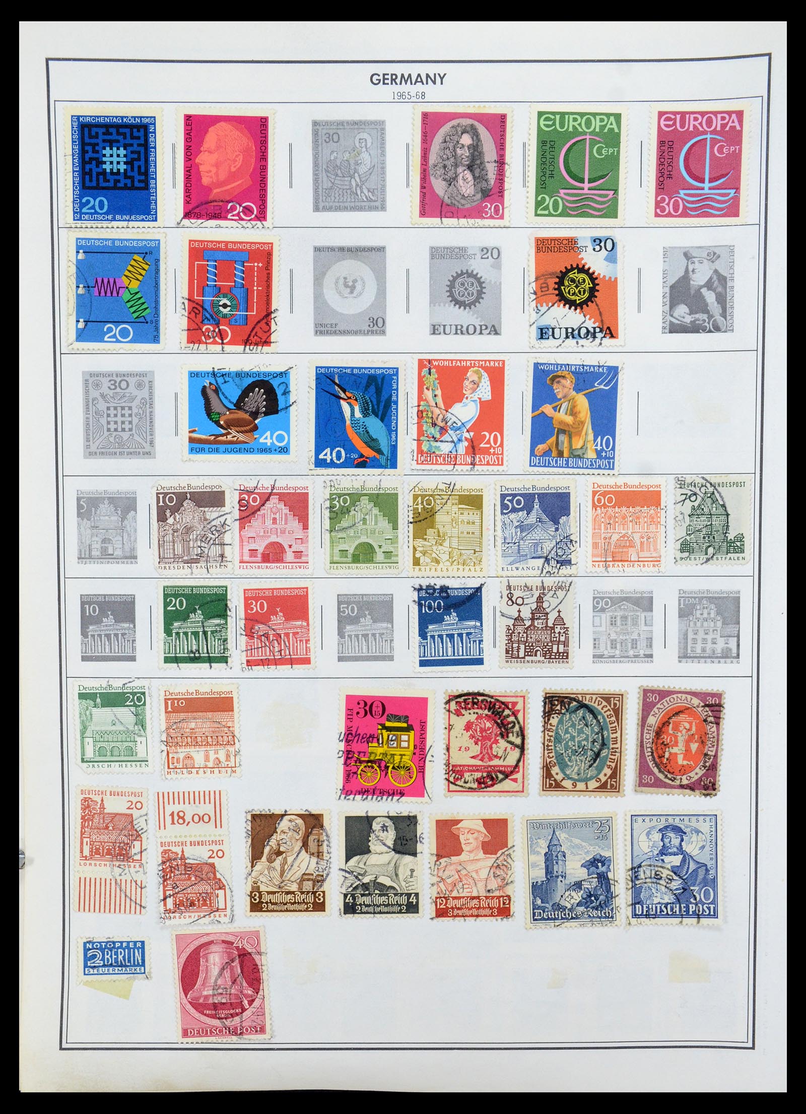 35717 0016 - Stamp Collection 35717 World.