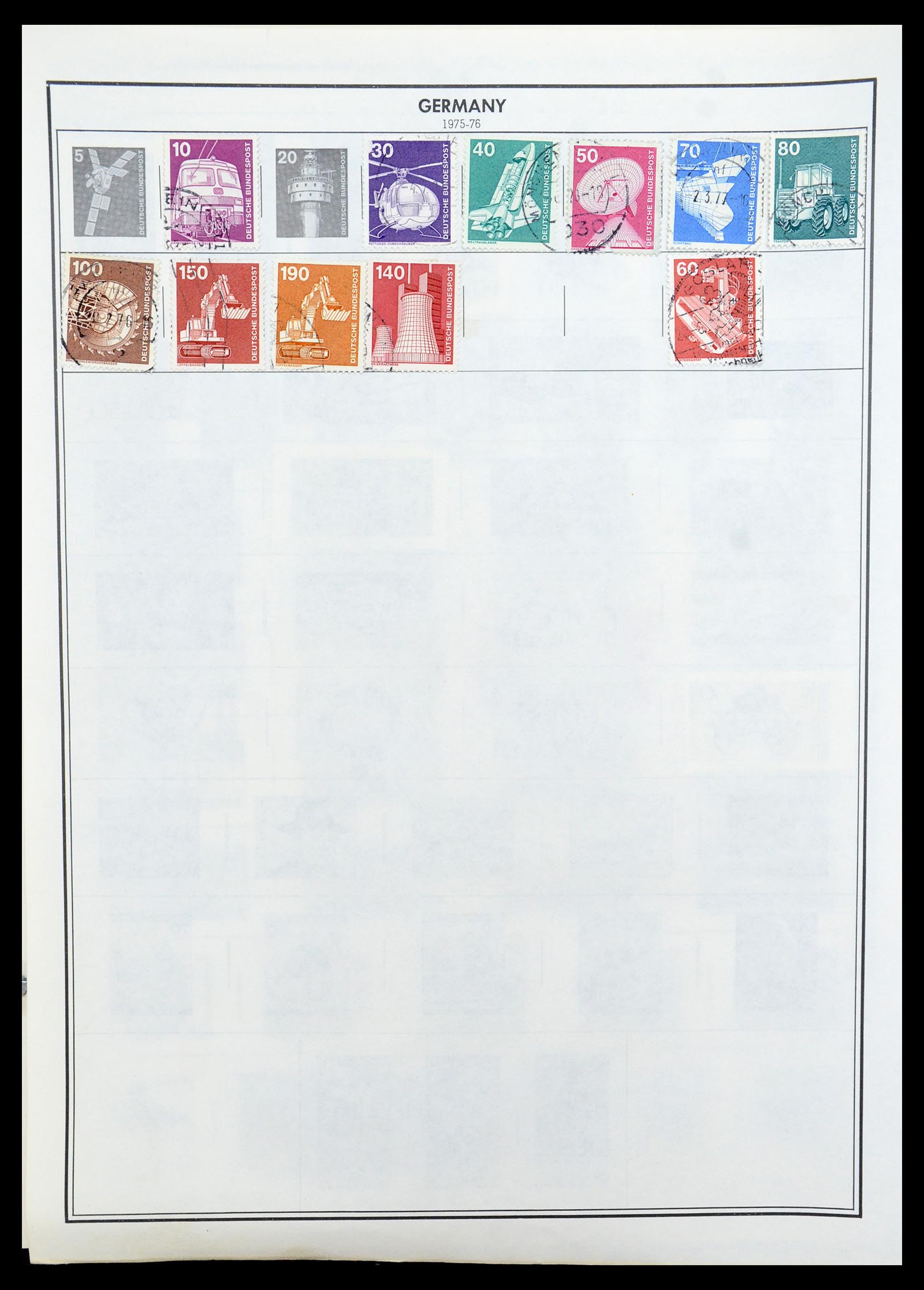 35717 0032 - Stamp Collection 35717 World.