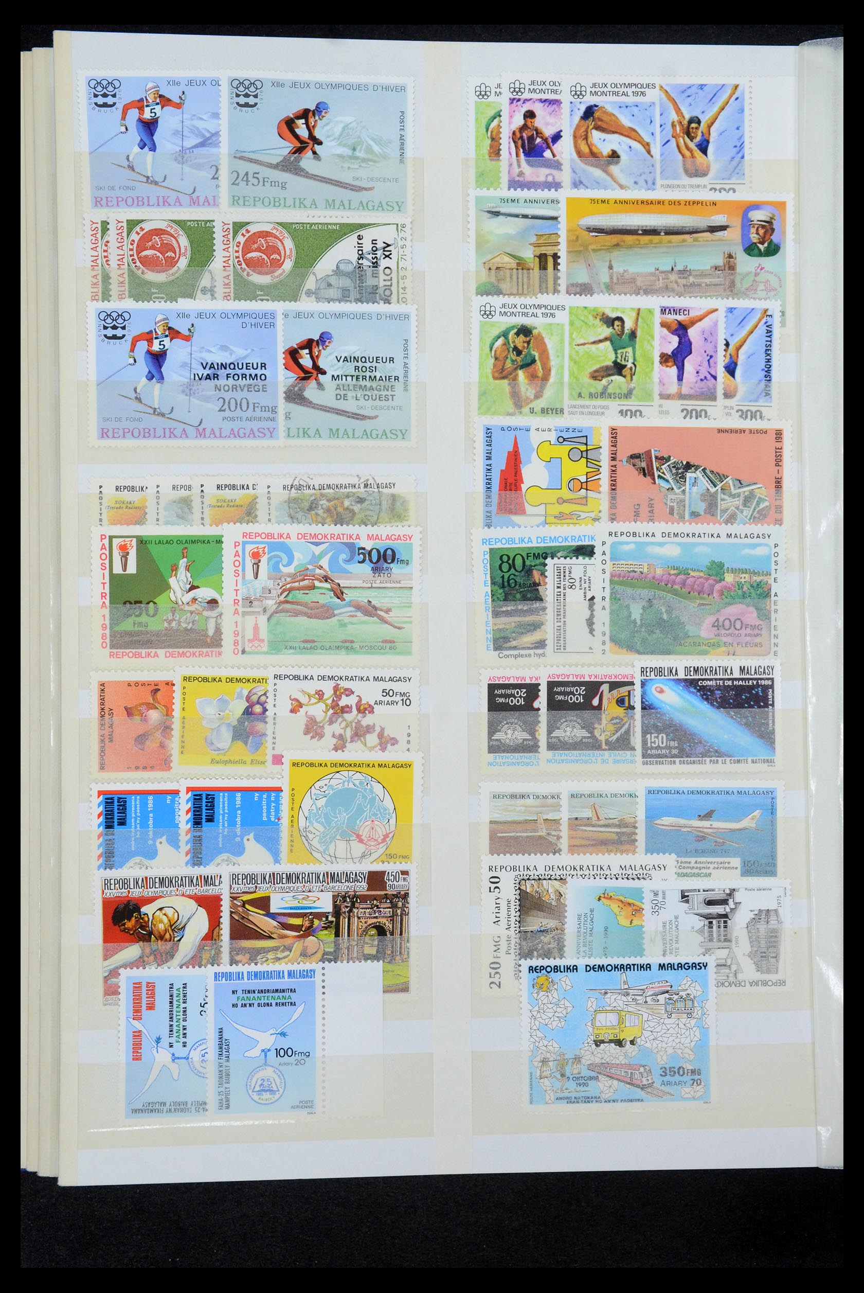 35746 027 - Postzegelverzameling 35746 Madagascar en Réunion 1880-1992.