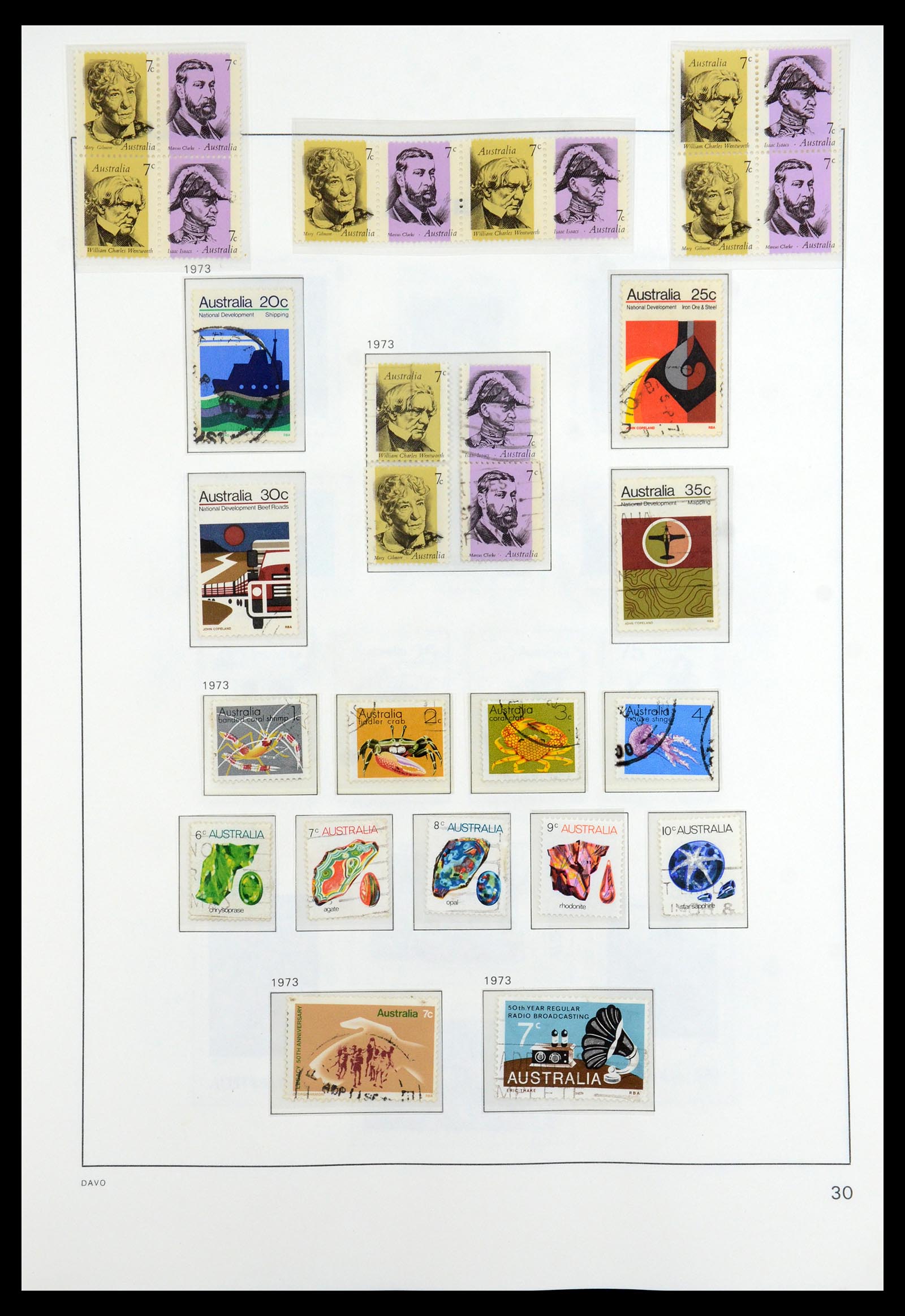 35777 042 - Stamp Collection 35777 Australian States/Australia 1860-2005.