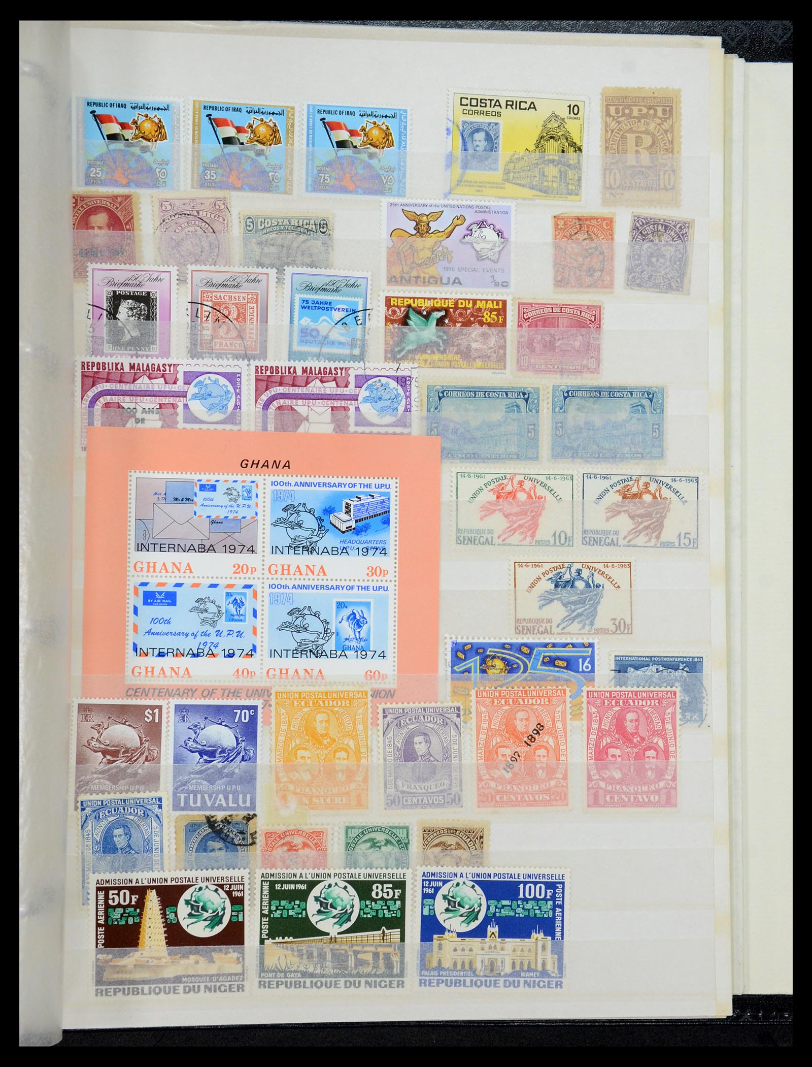 35784 169 - Postzegelverzameling 35784 Motief UPU 1899-1984.