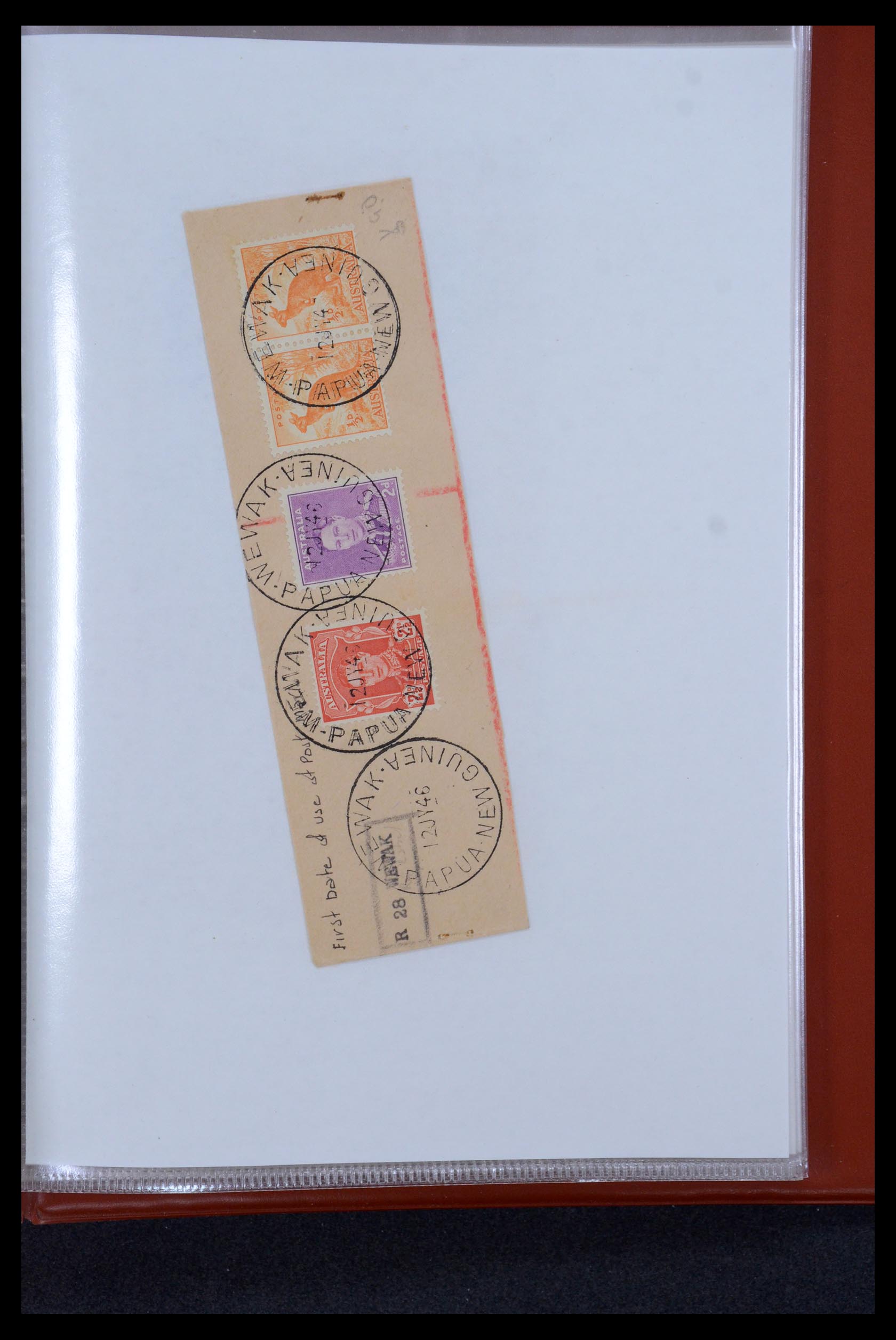 35787 031 - Postzegelverzameling 35787 Papua New Guinea  brieven 1945-1952.