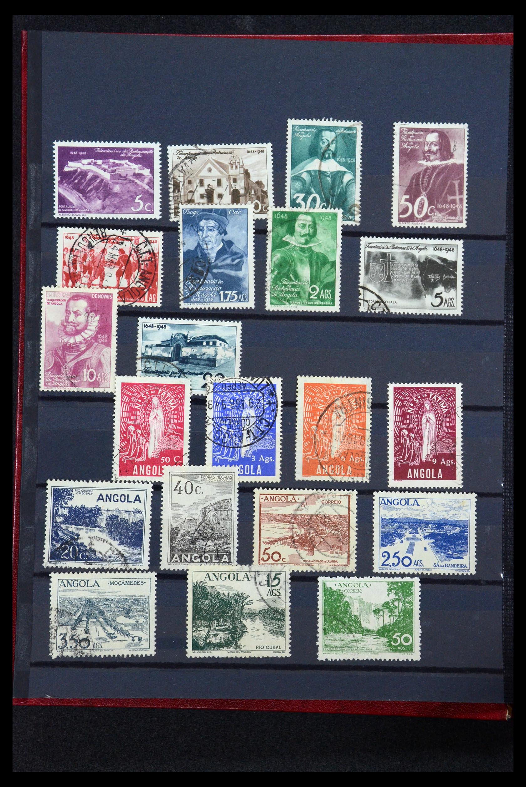 35788 002 - Postzegelverzameling 35788 Portugese koloniën 1886-1971.