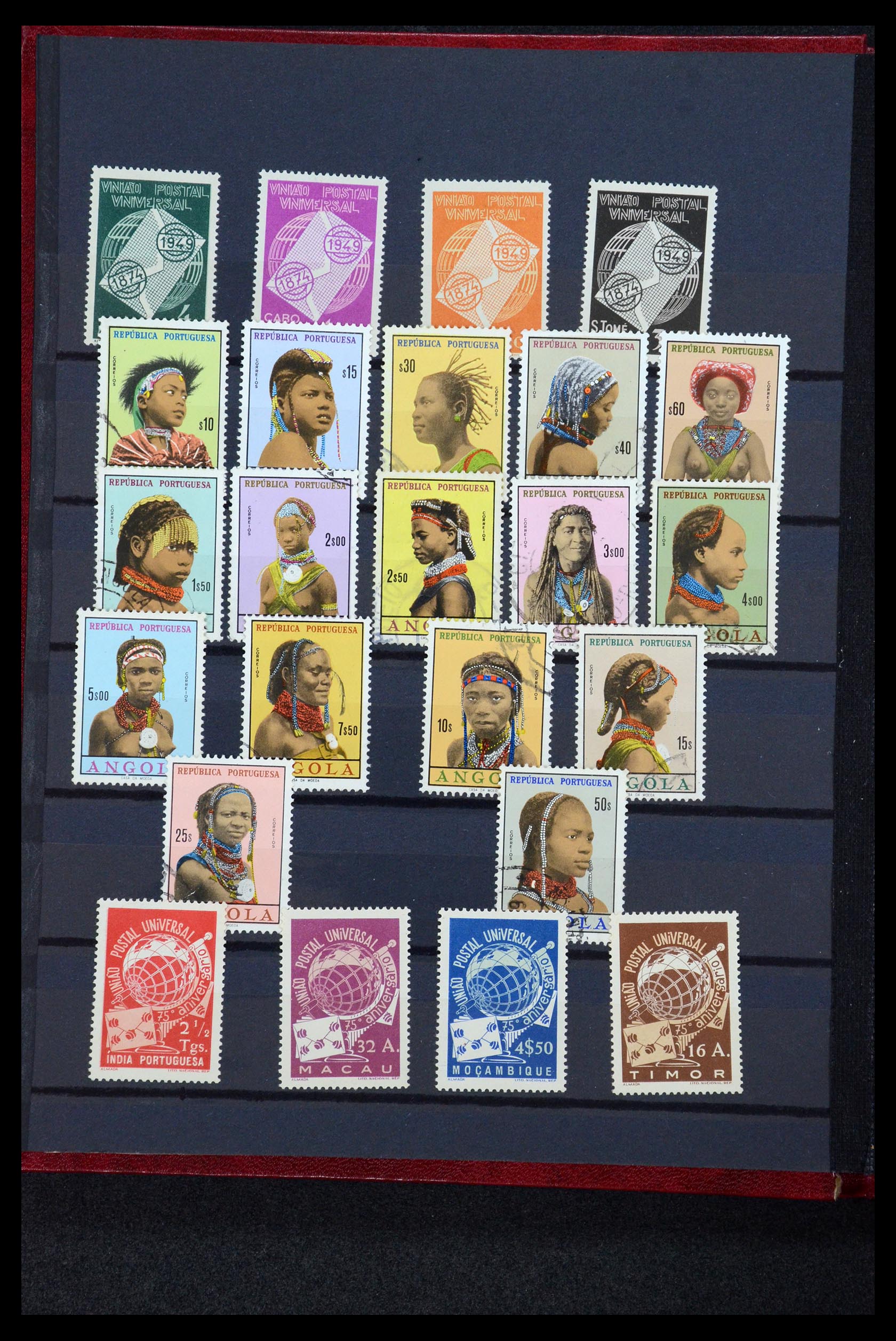 35788 006 - Postzegelverzameling 35788 Portugese koloniën 1886-1971.