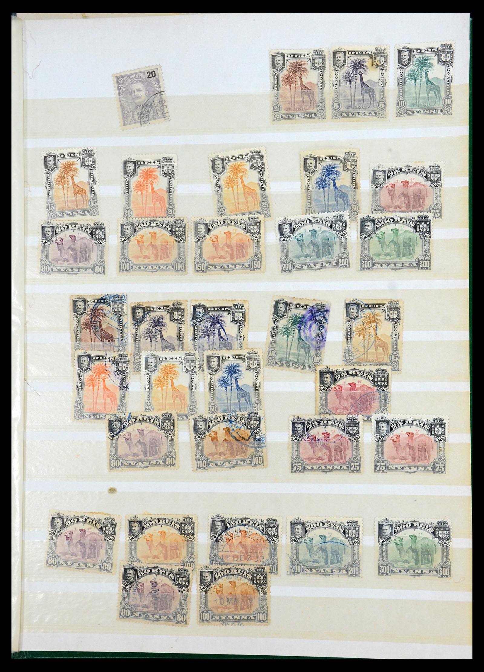 35788 150 - Stamp Collection 35788 Portugese Colonies 1886-1971.