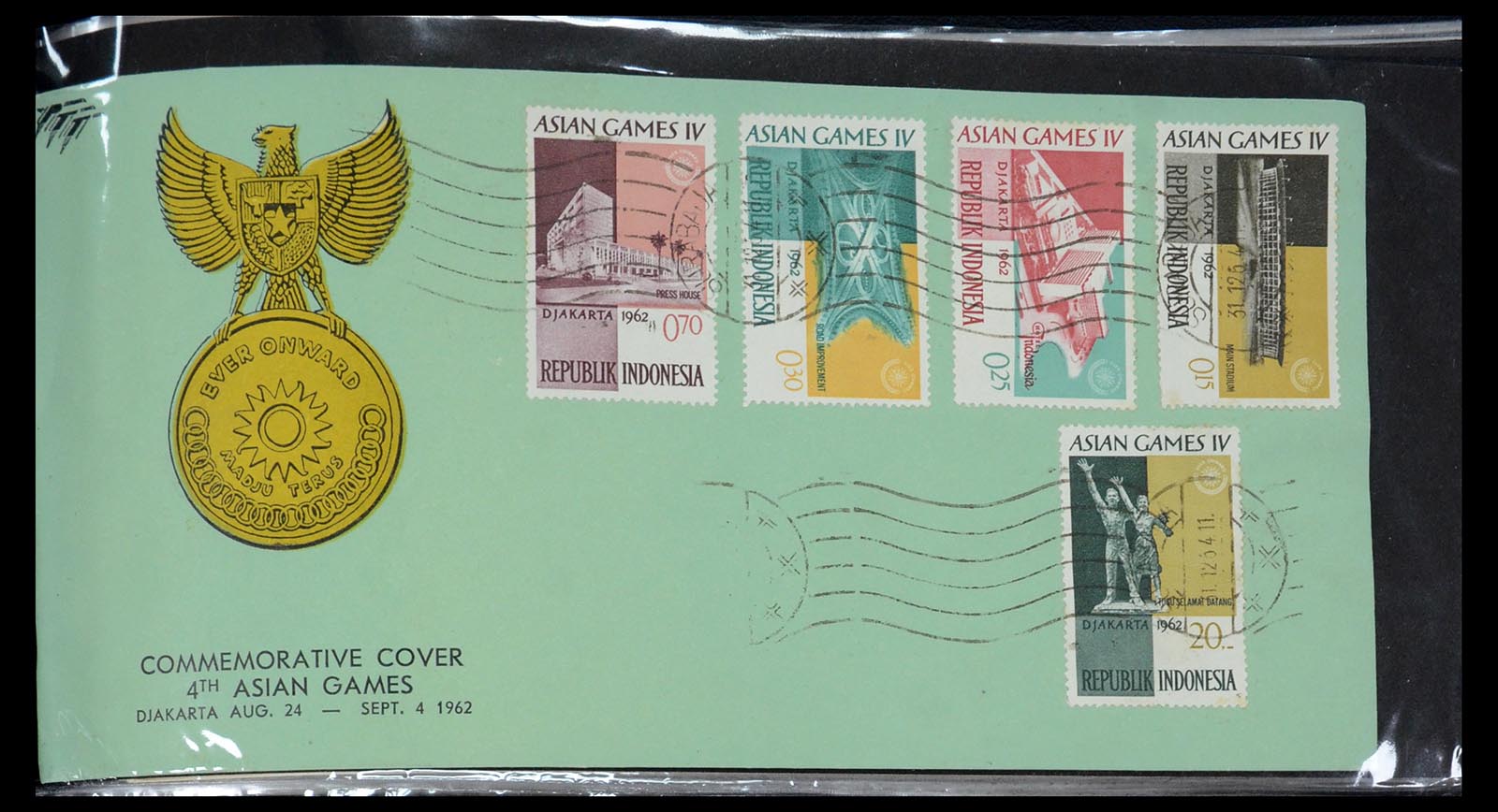 35822 205 - Postzegelverzameling 35822 Indonesië FDC's 1955-2016.