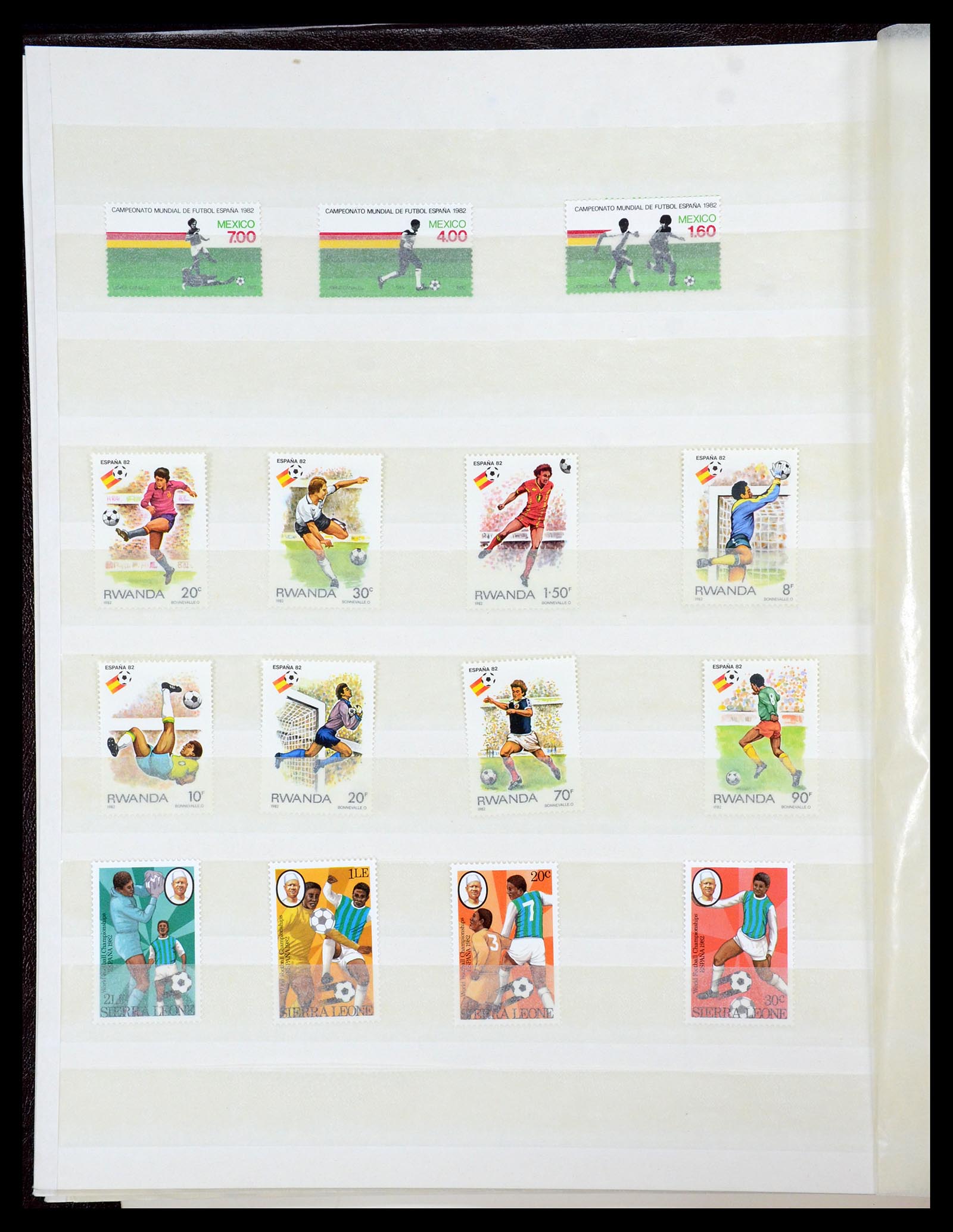 35878 006 - Postzegelverzameling 35878 WK voetbal 1982 en 1986.