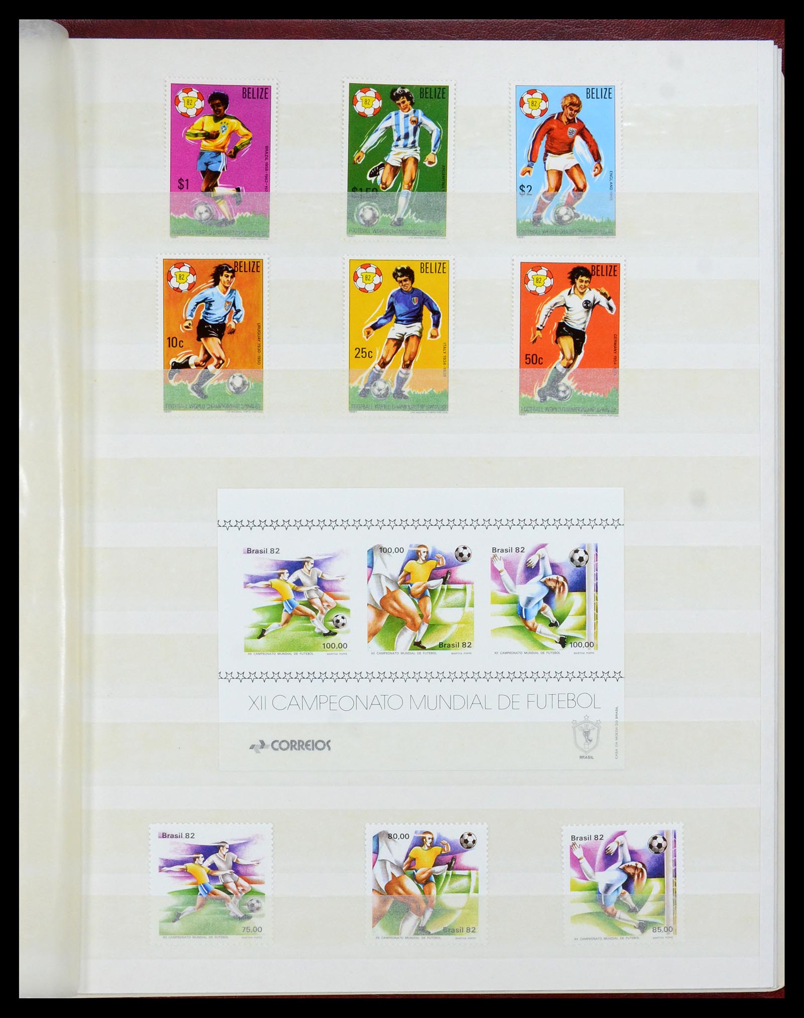 35878 050 - Postzegelverzameling 35878 WK voetbal 1982 en 1986.