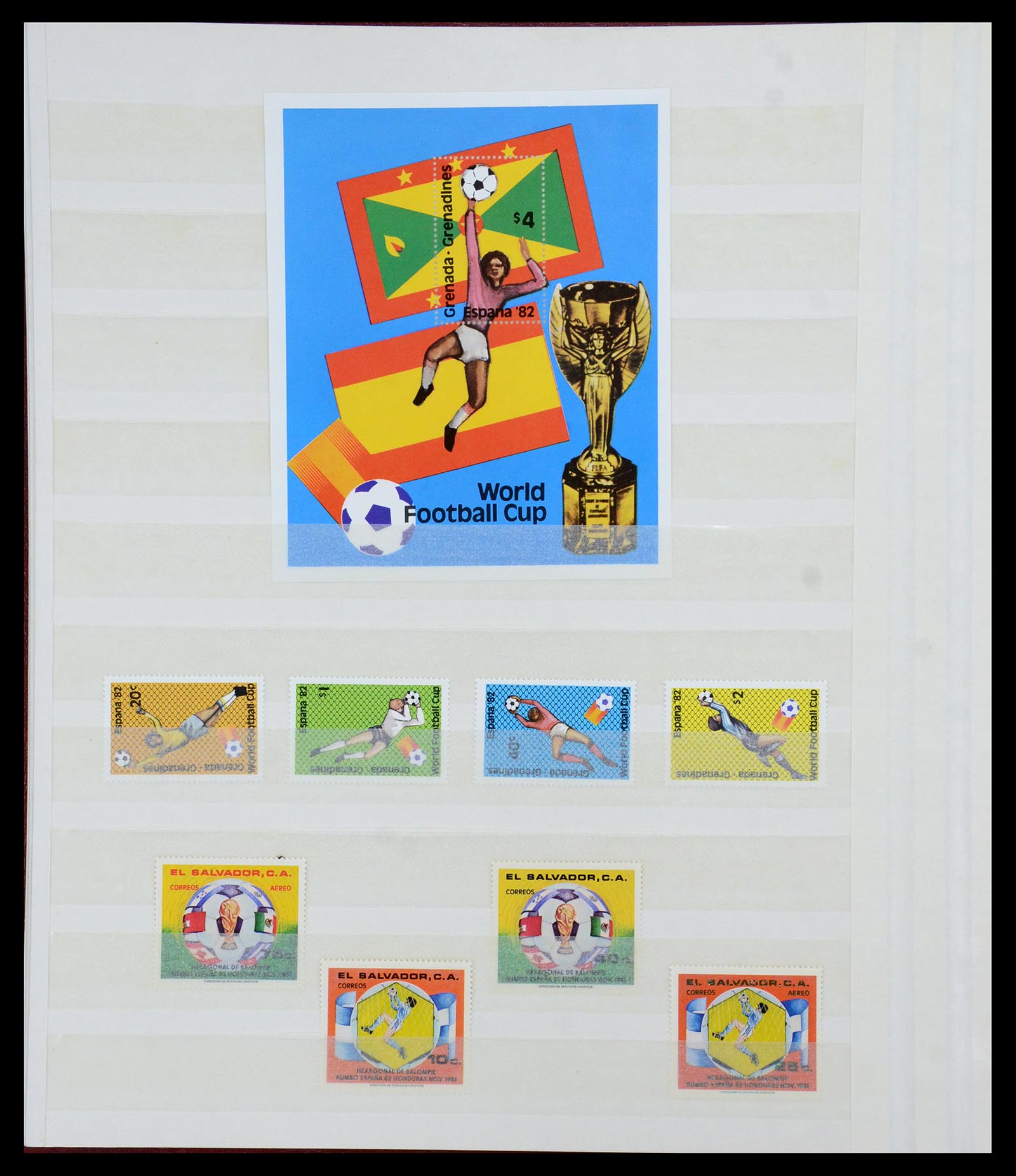 35878 053 - Postzegelverzameling 35878 WK voetbal 1982 en 1986.
