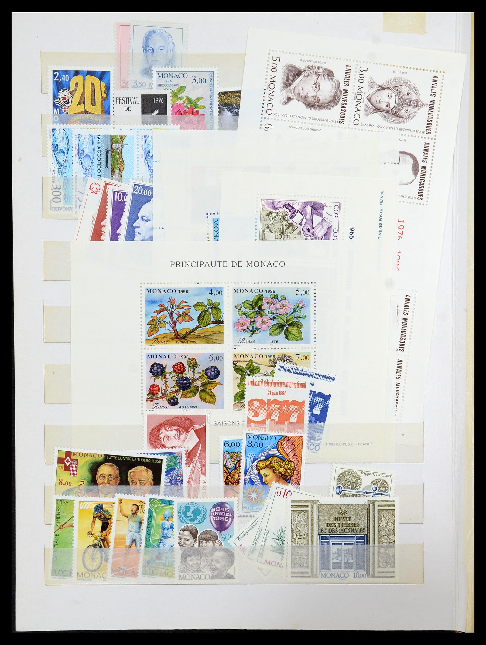 35881 044 - Stamp Collection 35881 Monaco till 2015!