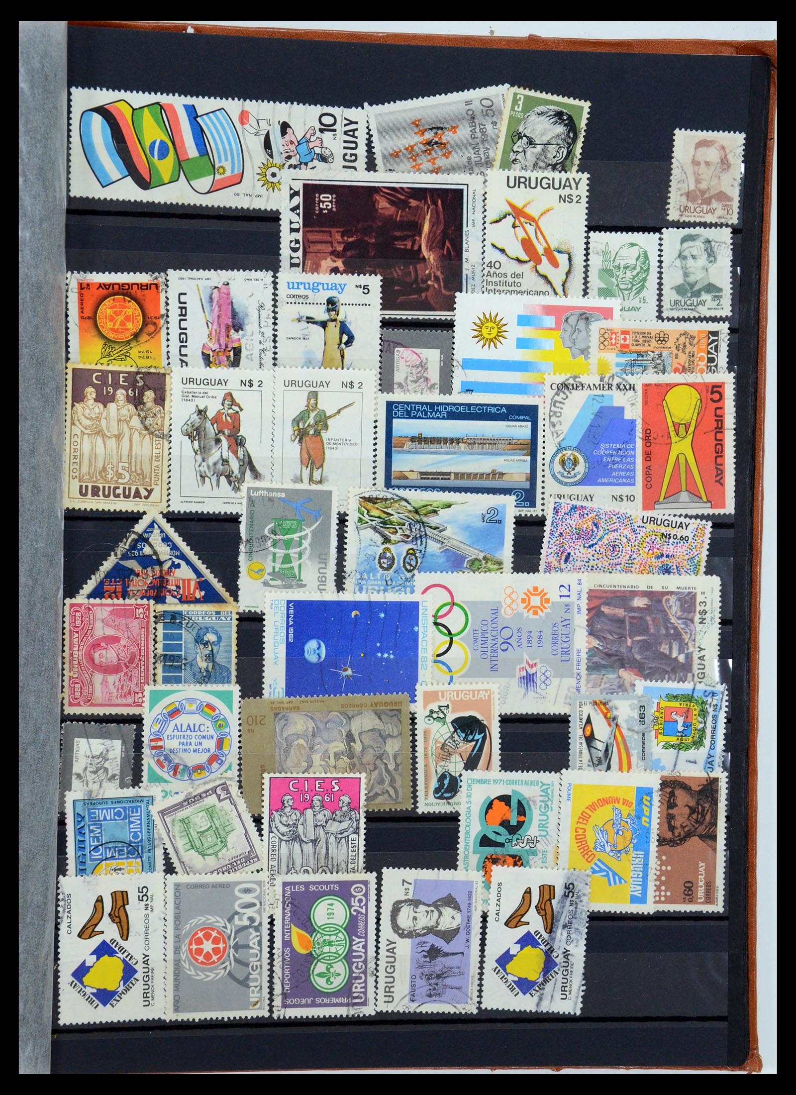 35882 109 - Postzegelverzameling 35882 Wereld uitzoekpartij 1850-1955.