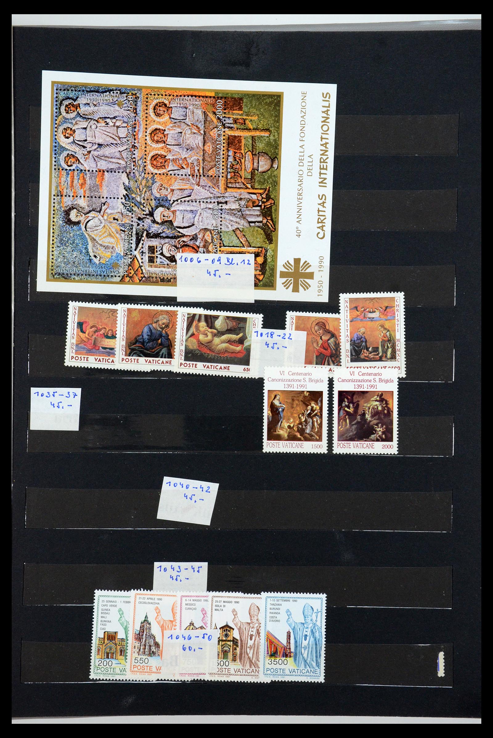 35886 011 - Postzegelverzameling 35886 Wereld 1840-1990.