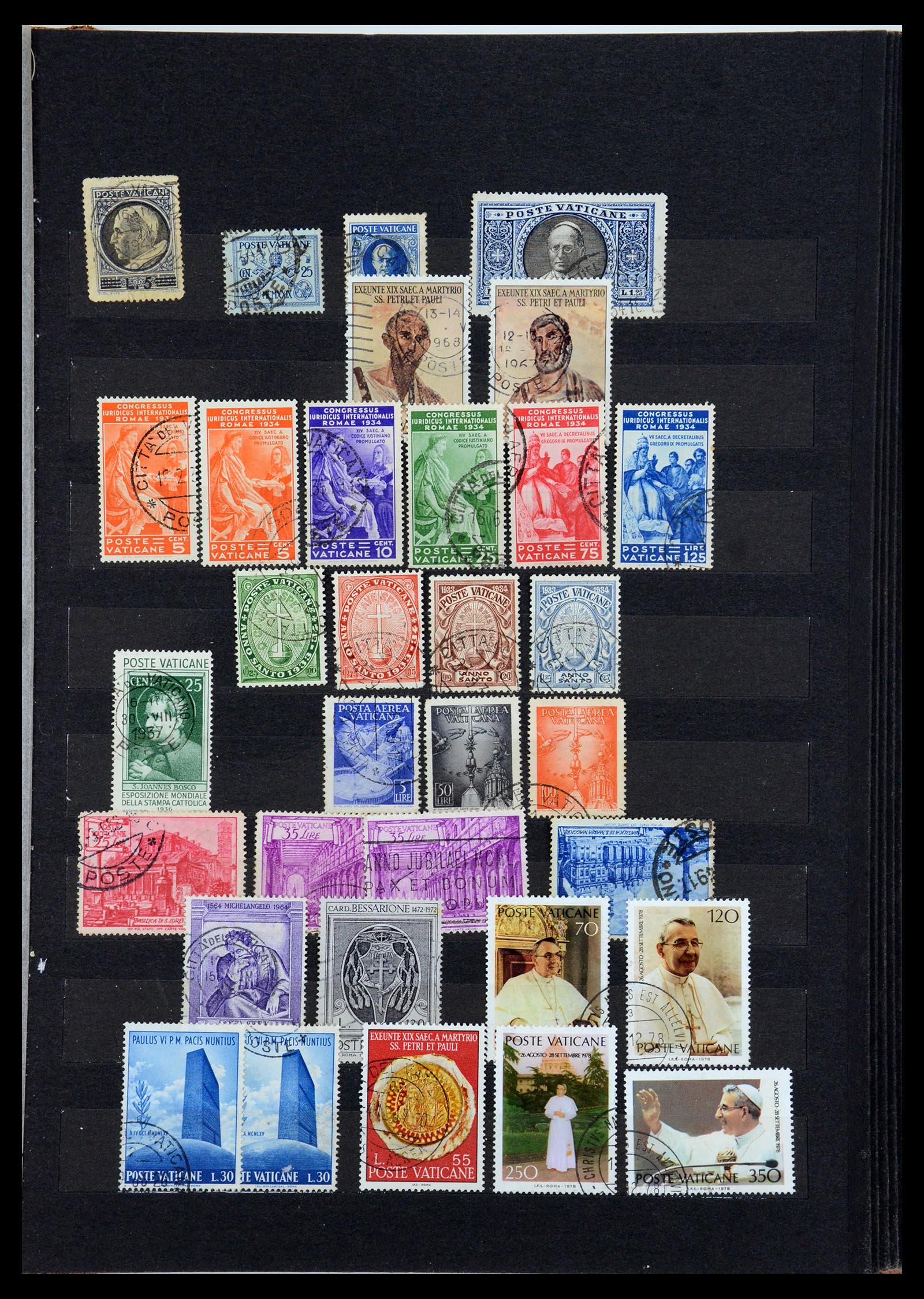 35886 023 - Postzegelverzameling 35886 Wereld 1840-1990.