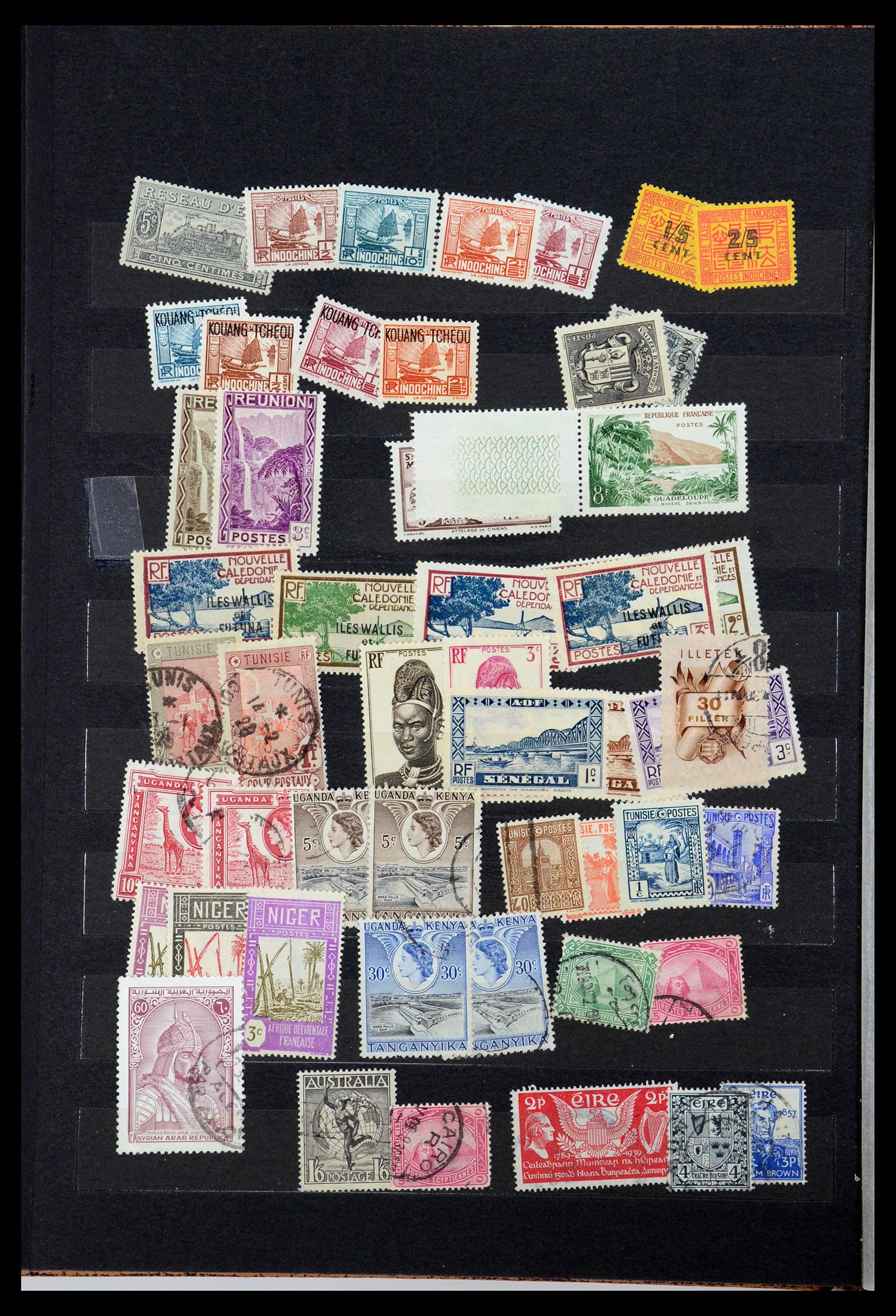 35886 026 - Postzegelverzameling 35886 Wereld 1840-1990.