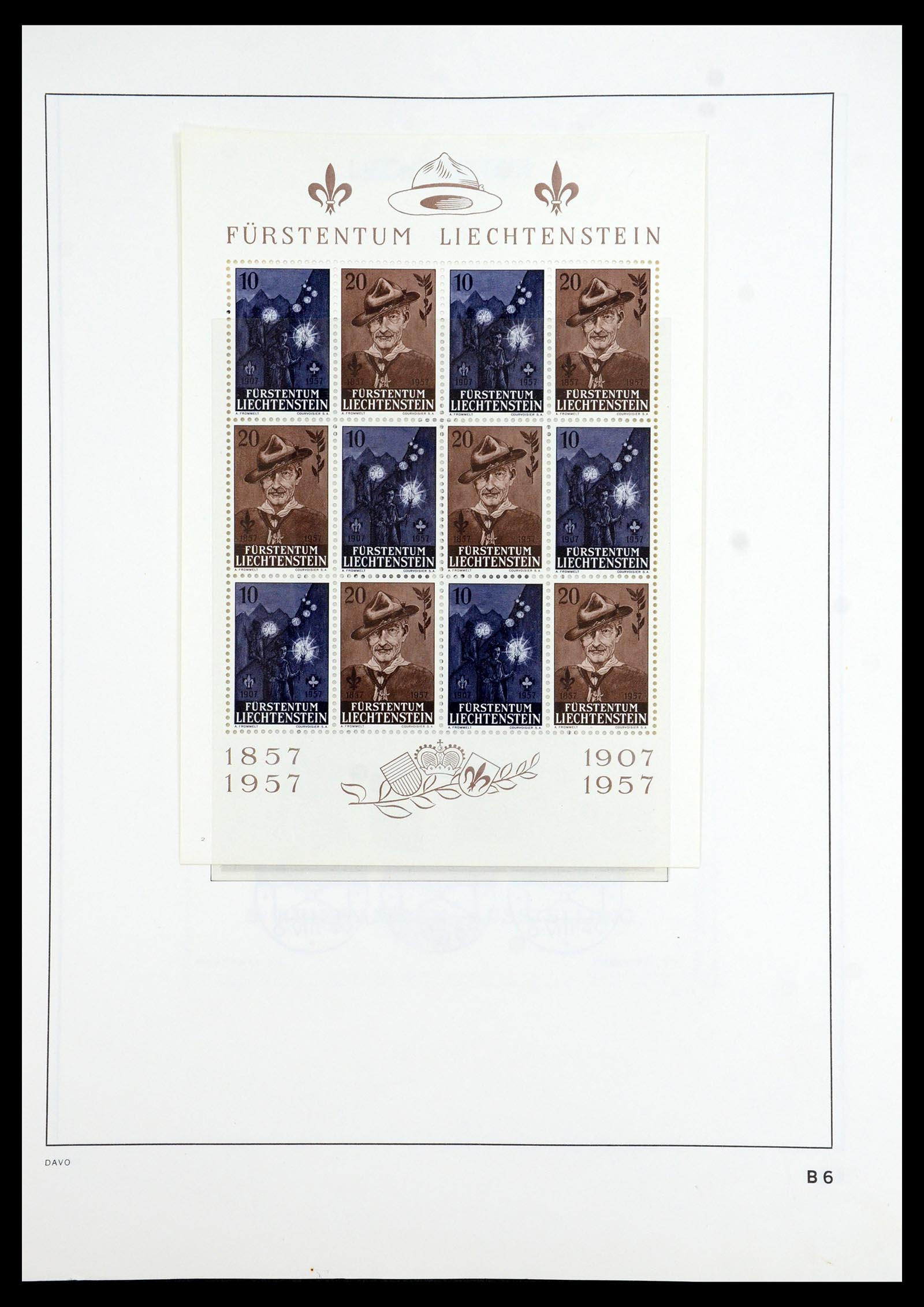 35896 089 - Stamp Collection 35896 Liechtenstein 1912-1990.