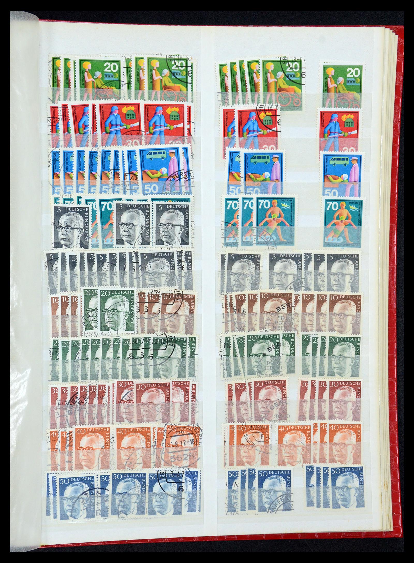 35899 057 - Postzegelverzameling 35899 Bundespost 1949-1985.