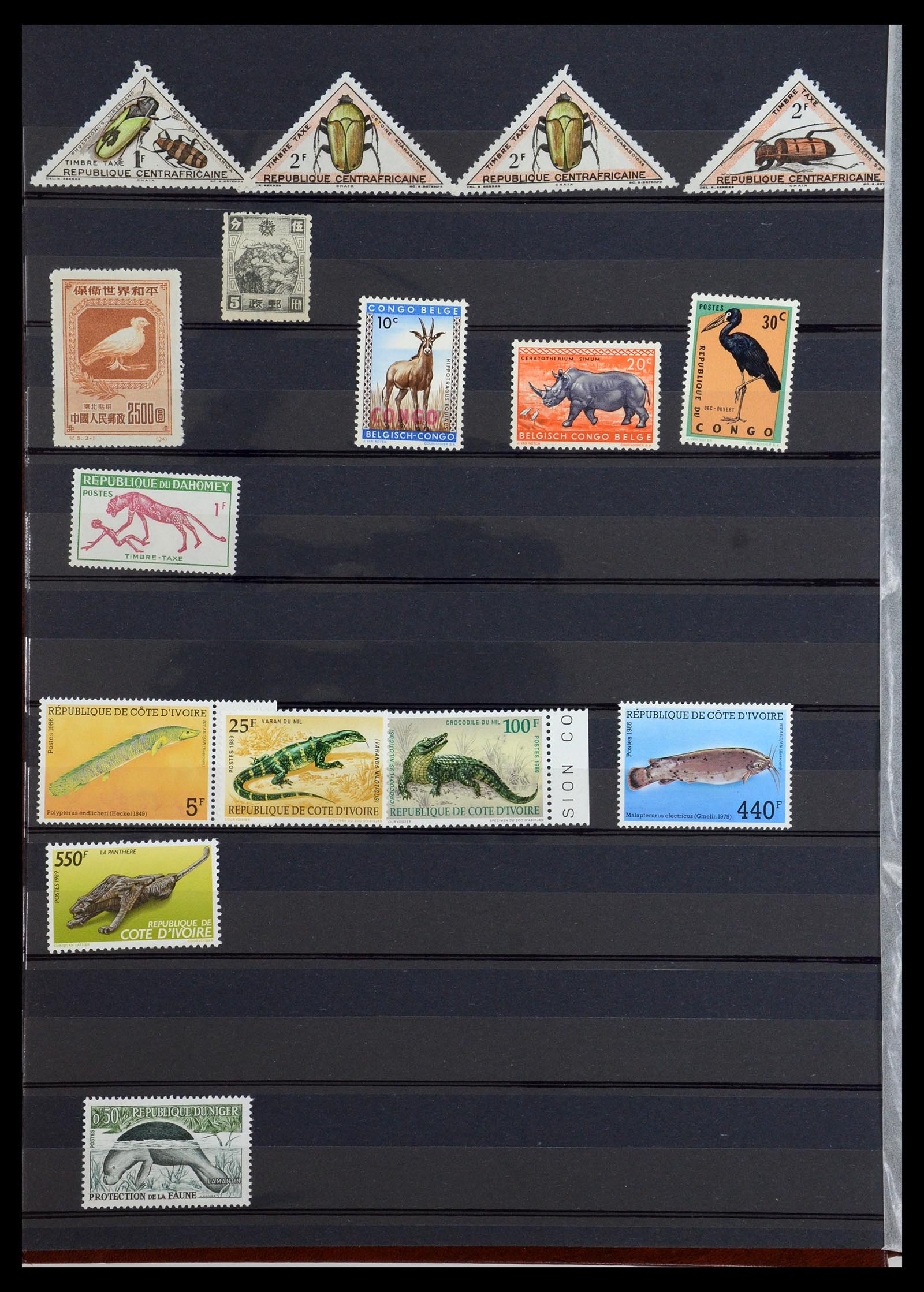 35924 006 - Postzegelverzameling 35924 Motief Dieren 1950-1993.