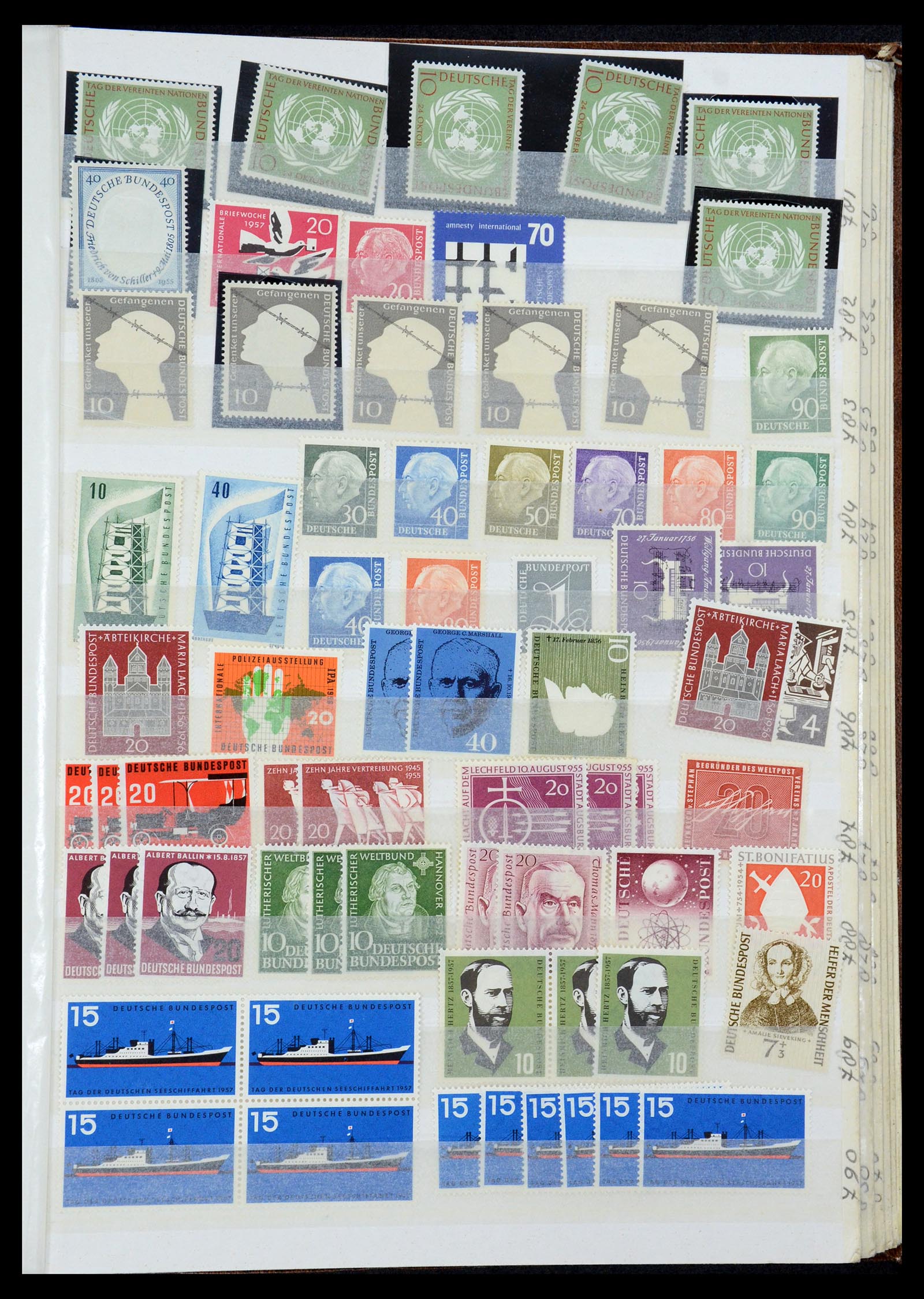 35944 089 - Postzegelverzameling 35944 Bundespost 1949-1998.