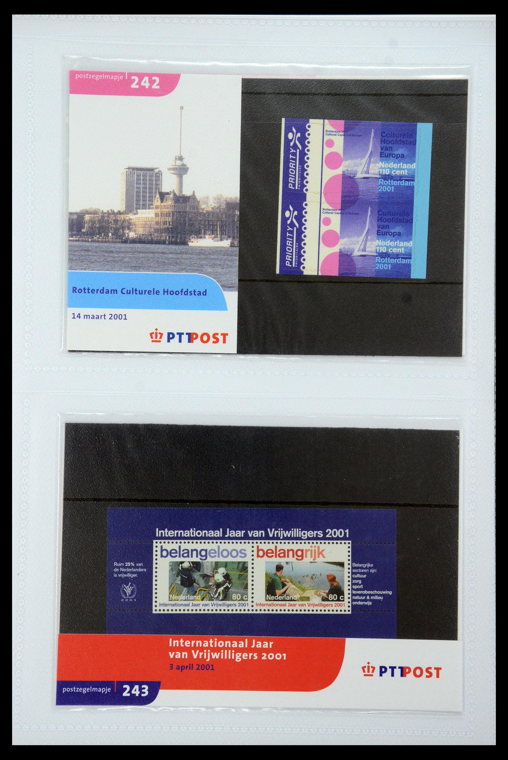 35947 129 - Postzegelverzameling 35947 Nederland PTT mapjes 1982-2019!