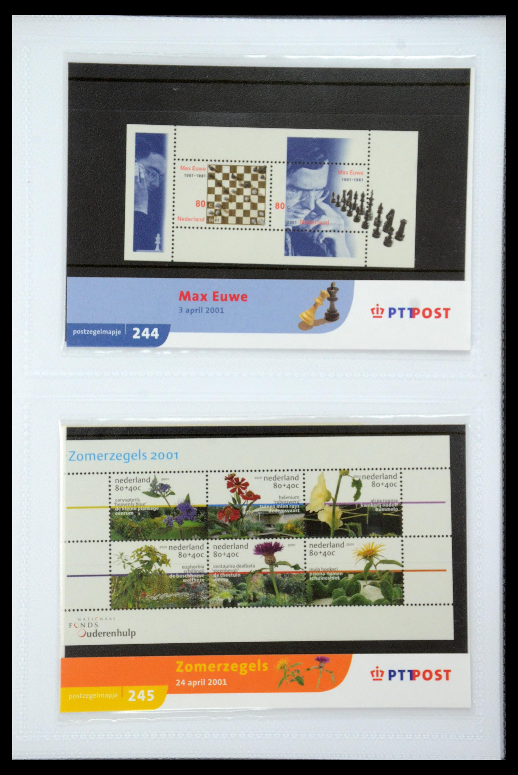 35947 130 - Postzegelverzameling 35947 Nederland PTT mapjes 1982-2019!