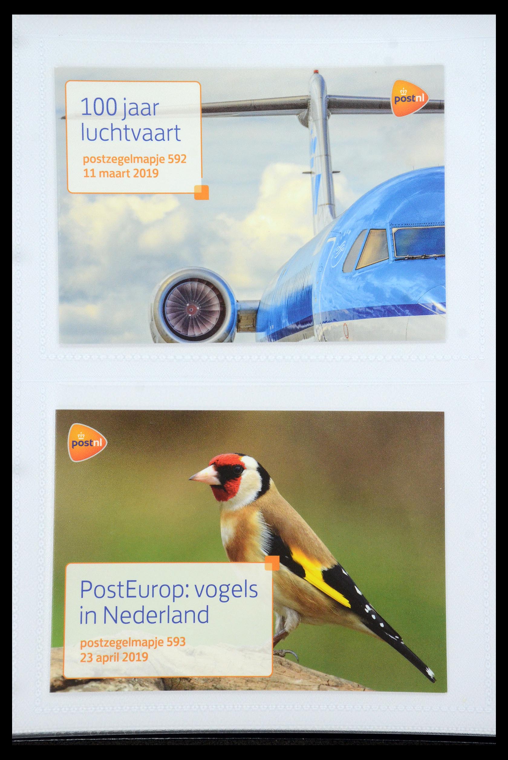 35947 358 - Postzegelverzameling 35947 Nederland PTT mapjes 1982-2019!