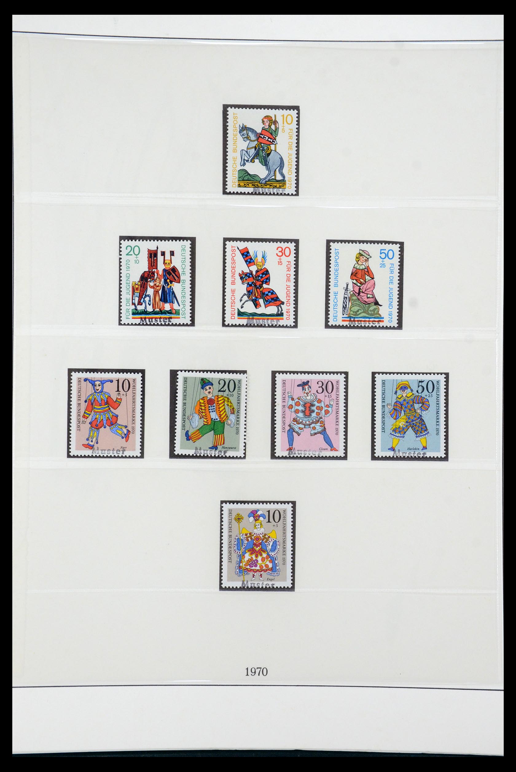 35973 040 - Postzegelverzameling 35973 Bundespost specimen 1952-2002.