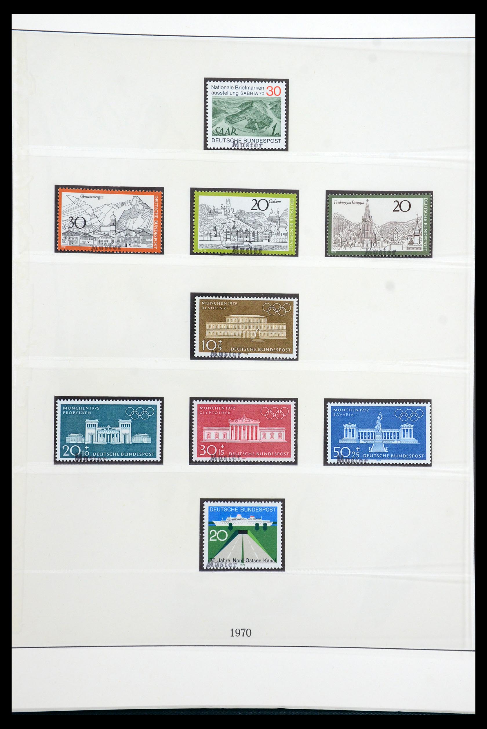 35973 042 - Postzegelverzameling 35973 Bundespost specimen 1952-2002.