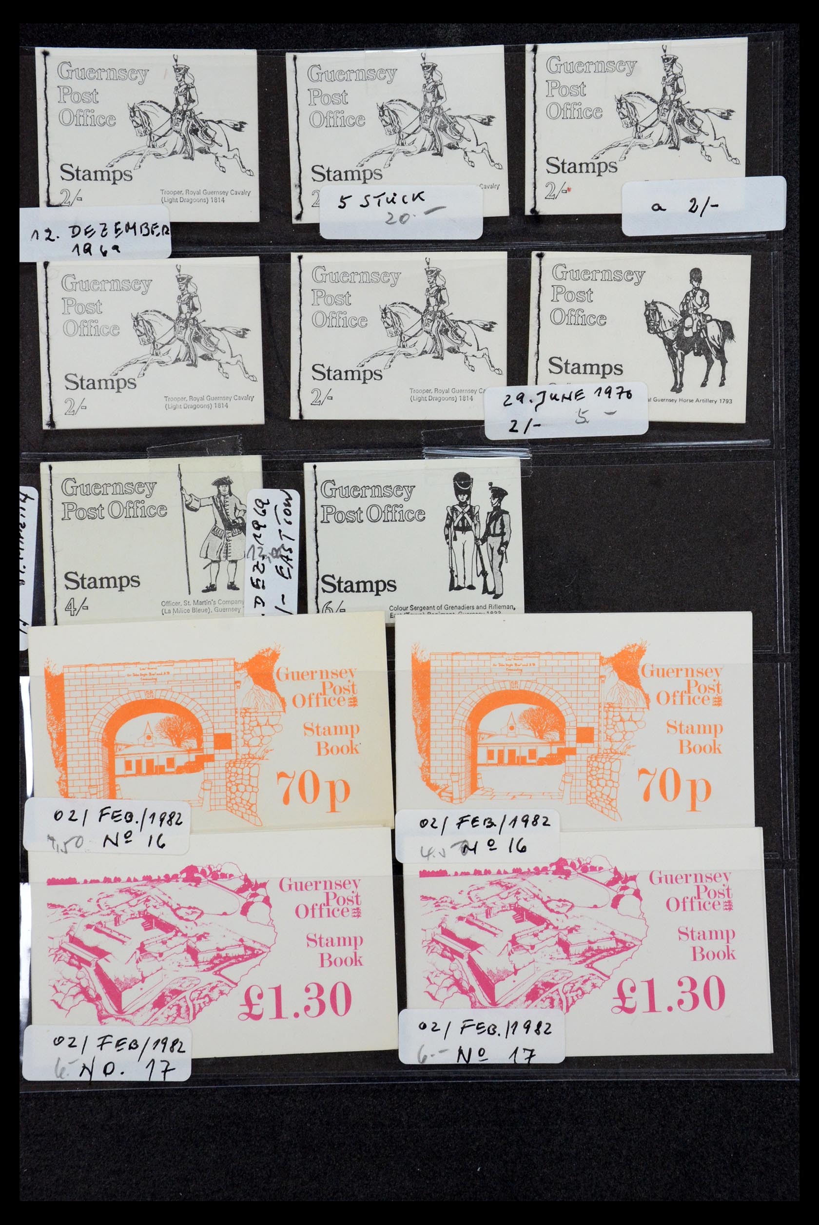 35976 013 - Postzegelverzameling 35976 Guernsey en Alderney postzegelboekjes 1969