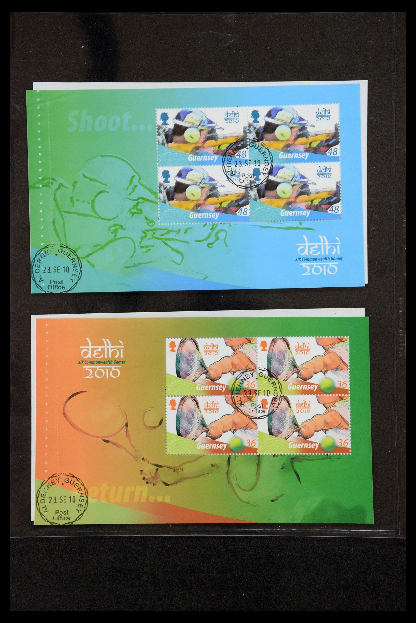 35976 017 - Postzegelverzameling 35976 Guernsey en Alderney postzegelboekjes 1969