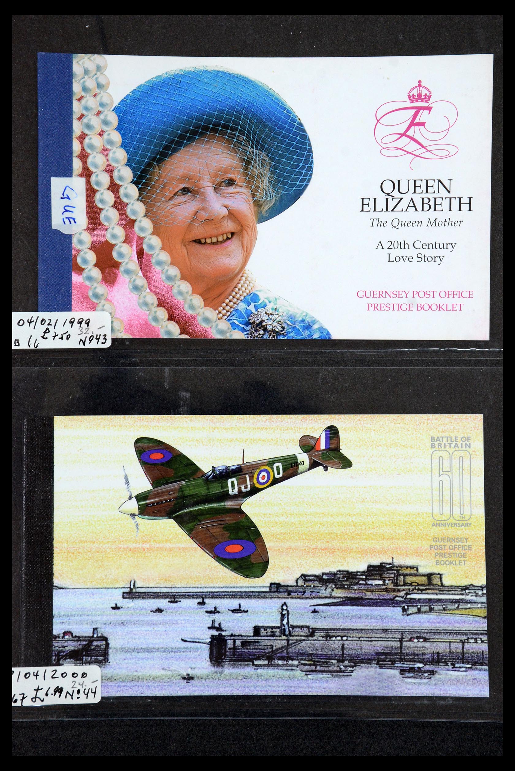 35976 030 - Postzegelverzameling 35976 Guernsey en Alderney postzegelboekjes 1969