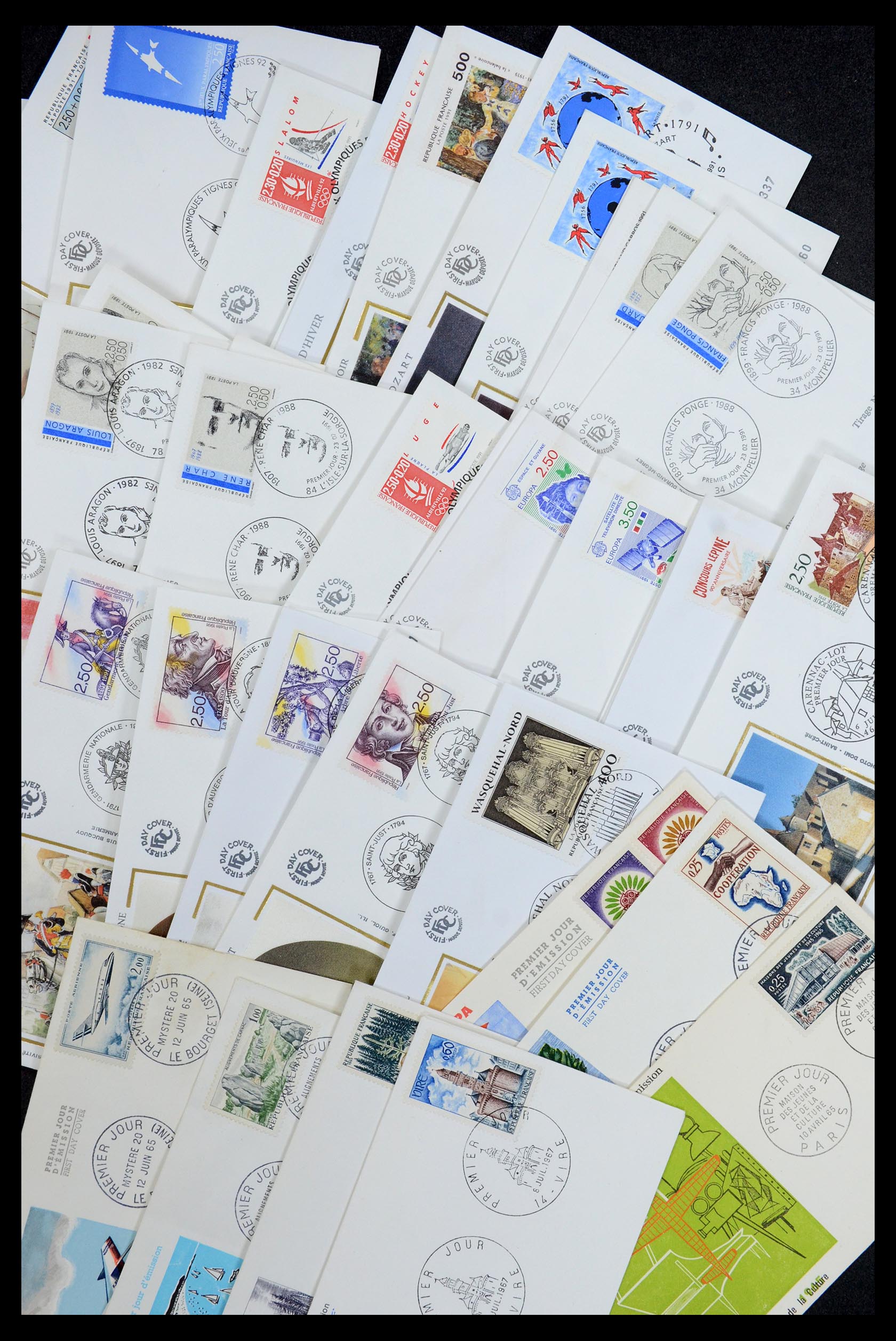 35984 007 - Postzegelverzameling 35984 Frankrijk postwaardestukken en FDC's 1893-