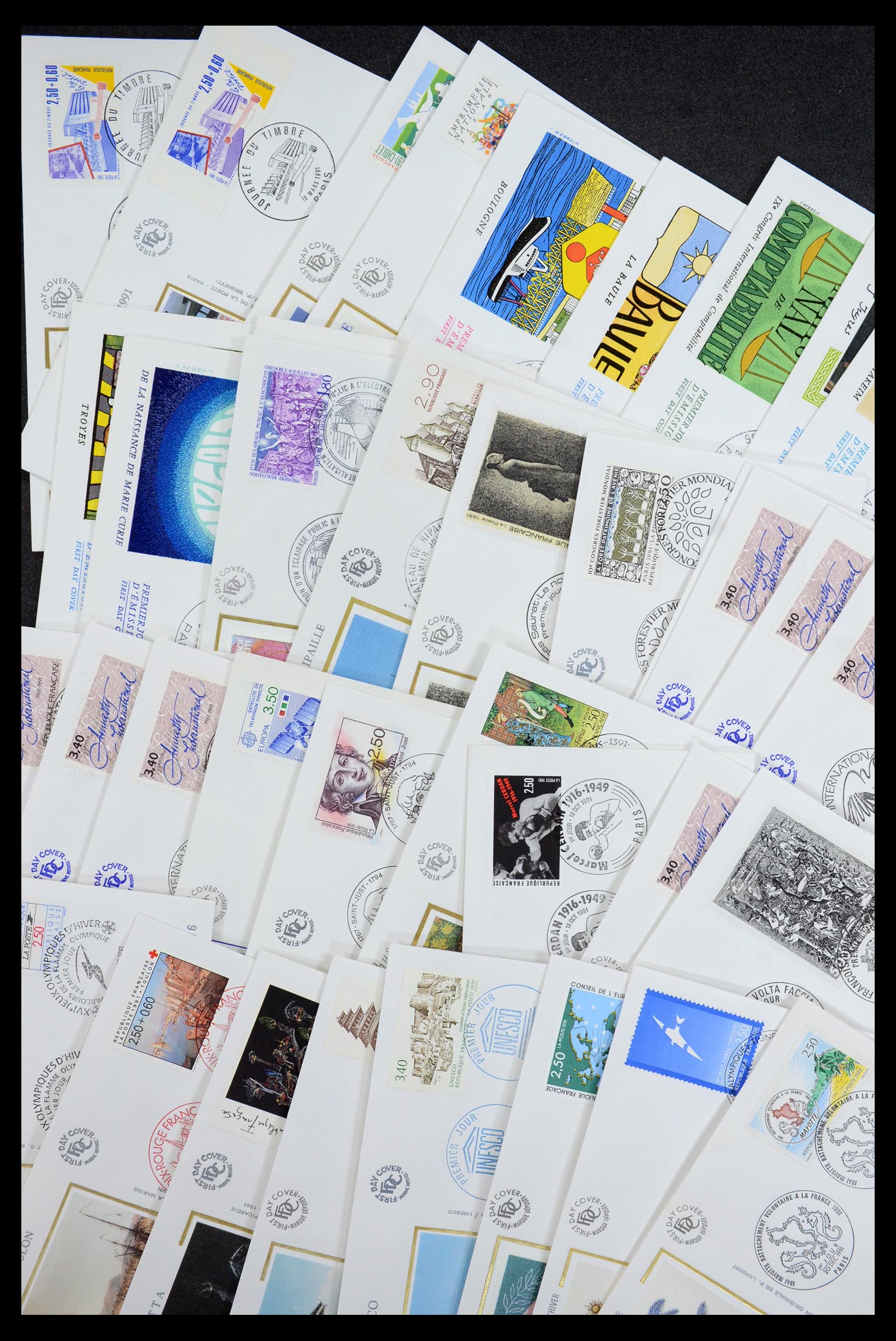 35984 008 - Postzegelverzameling 35984 Frankrijk postwaardestukken en FDC's 1893-