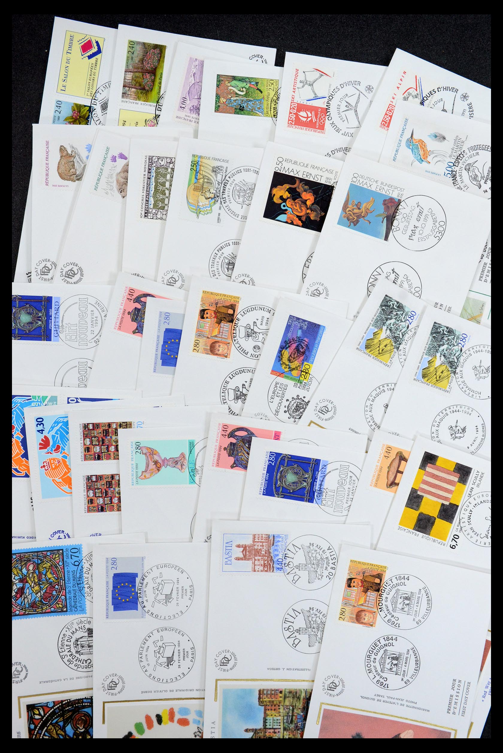 35984 009 - Postzegelverzameling 35984 Frankrijk postwaardestukken en FDC's 1893-