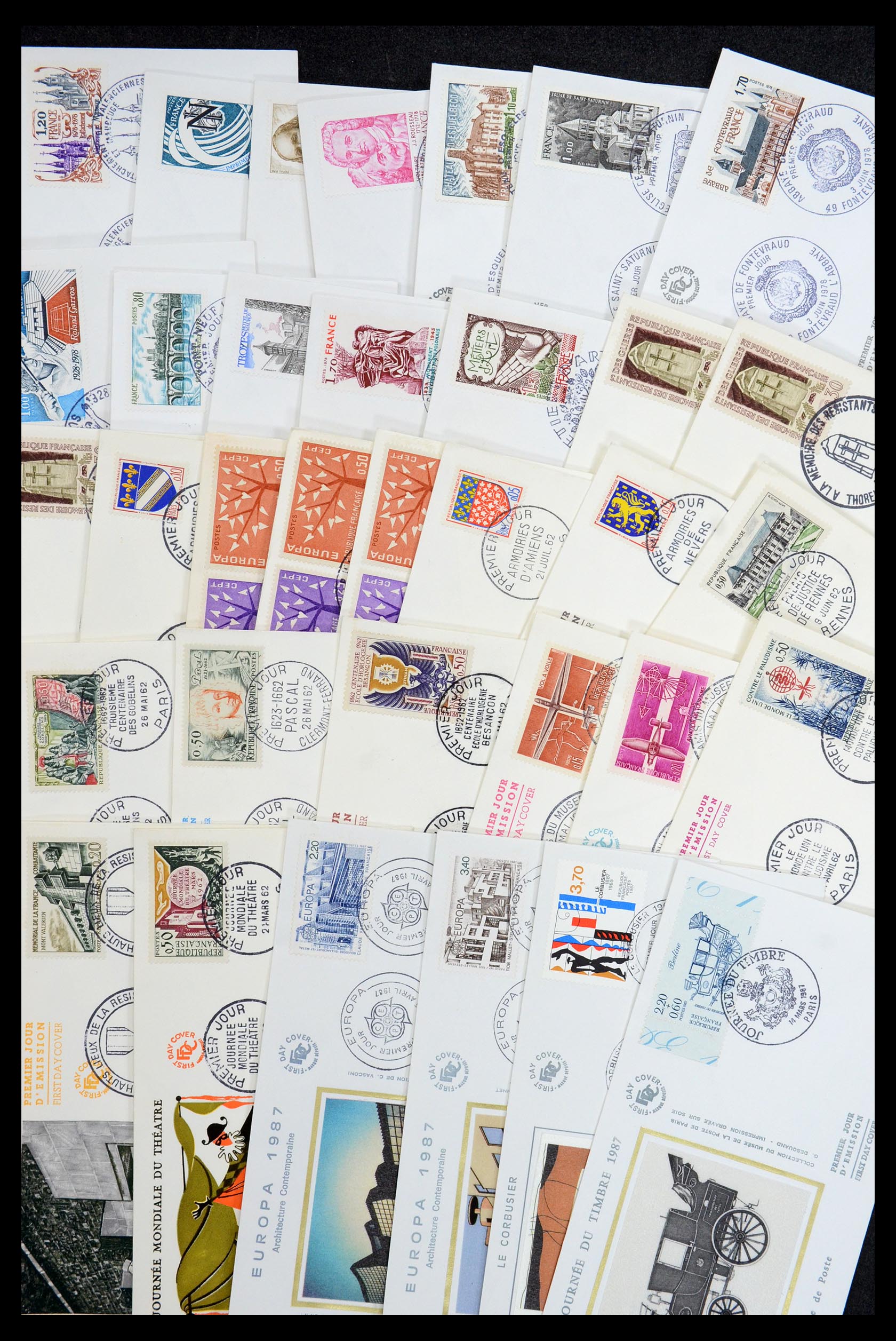 35984 027 - Stamp collection 35984 France postal stationeries and FDC's 1893-2002.
