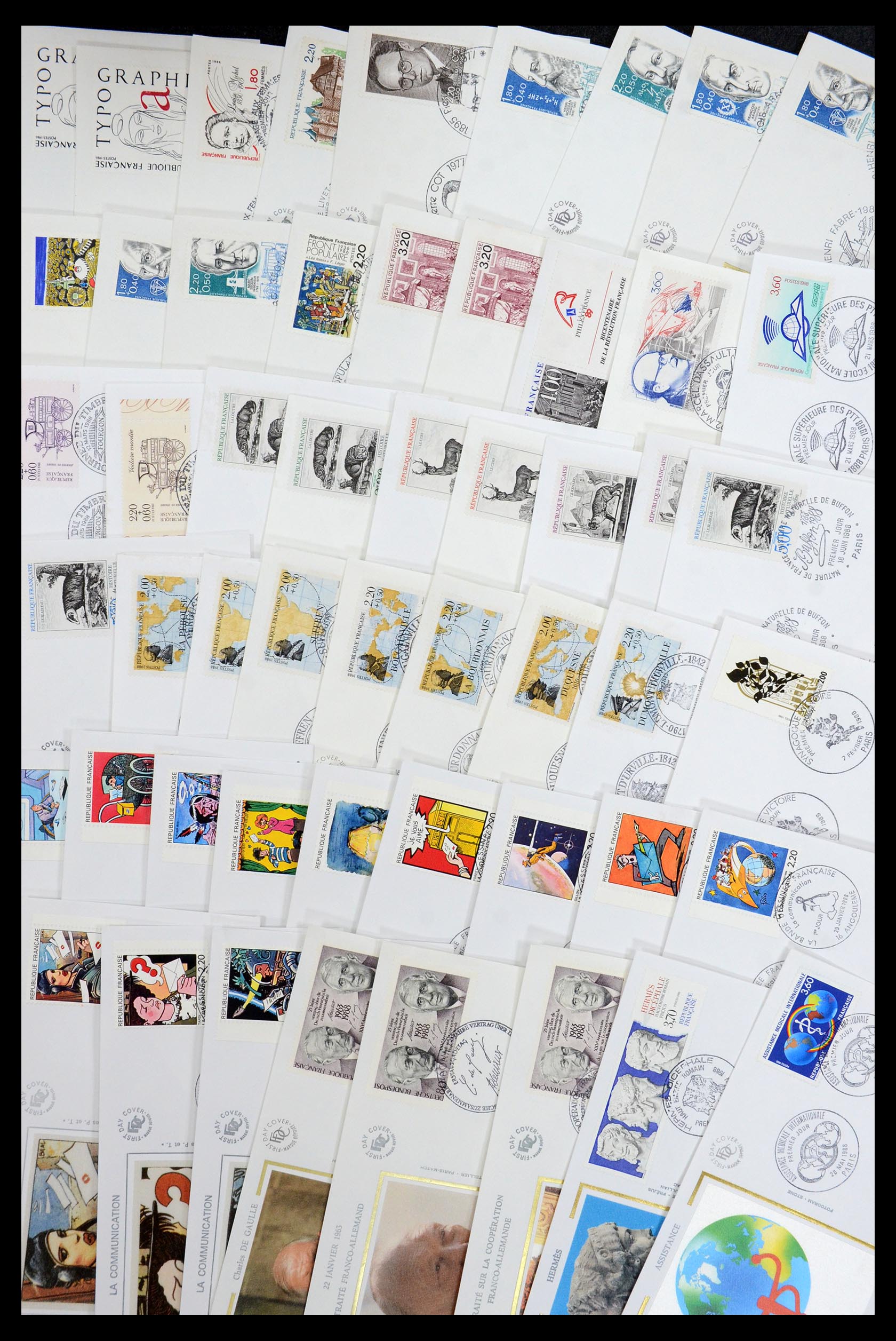 35984 046 - Postzegelverzameling 35984 Frankrijk postwaardestukken en FDC's 1893-