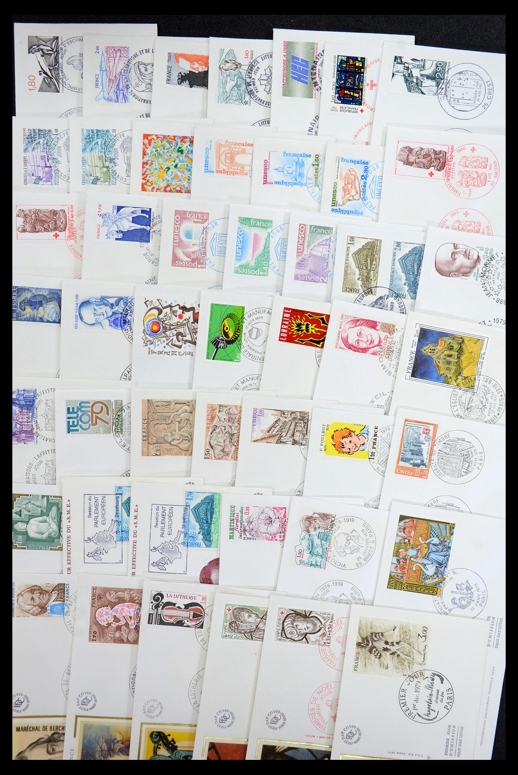 35984 049 - Postzegelverzameling 35984 Frankrijk postwaardestukken en FDC's 1893-