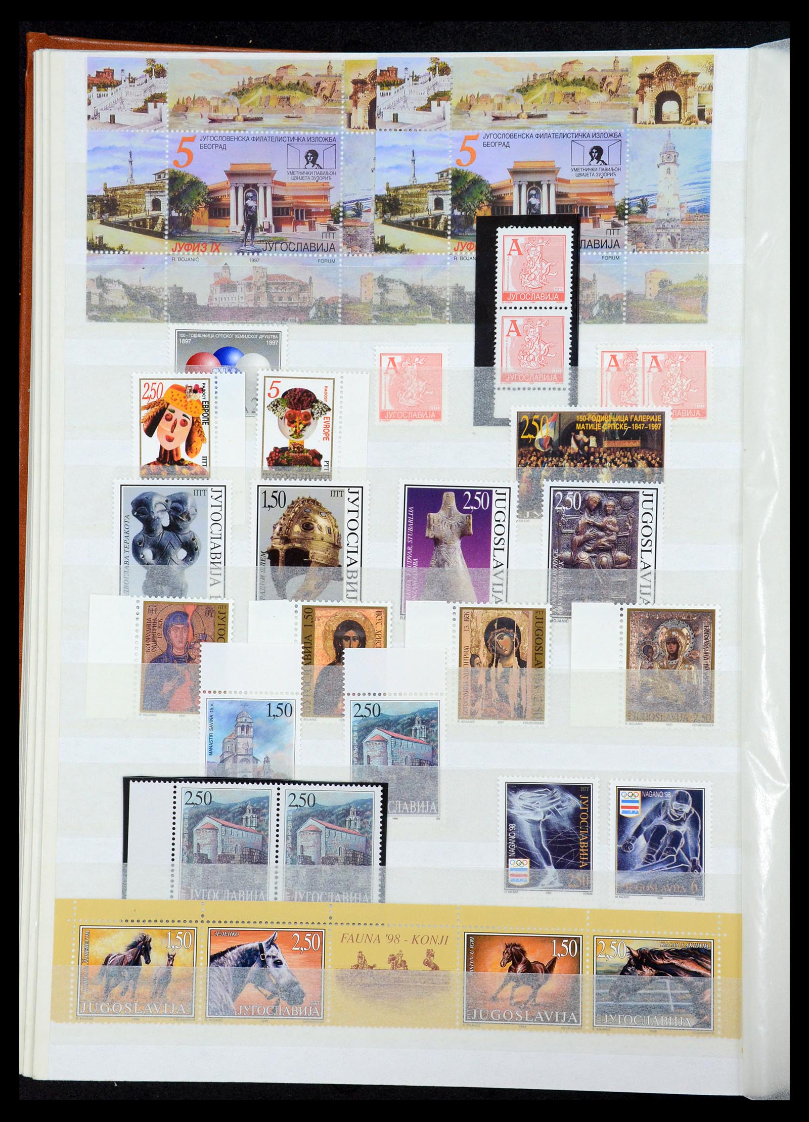 36107 288 - Postzegelverzameling 36107 Joegoslavië 1918-2003.