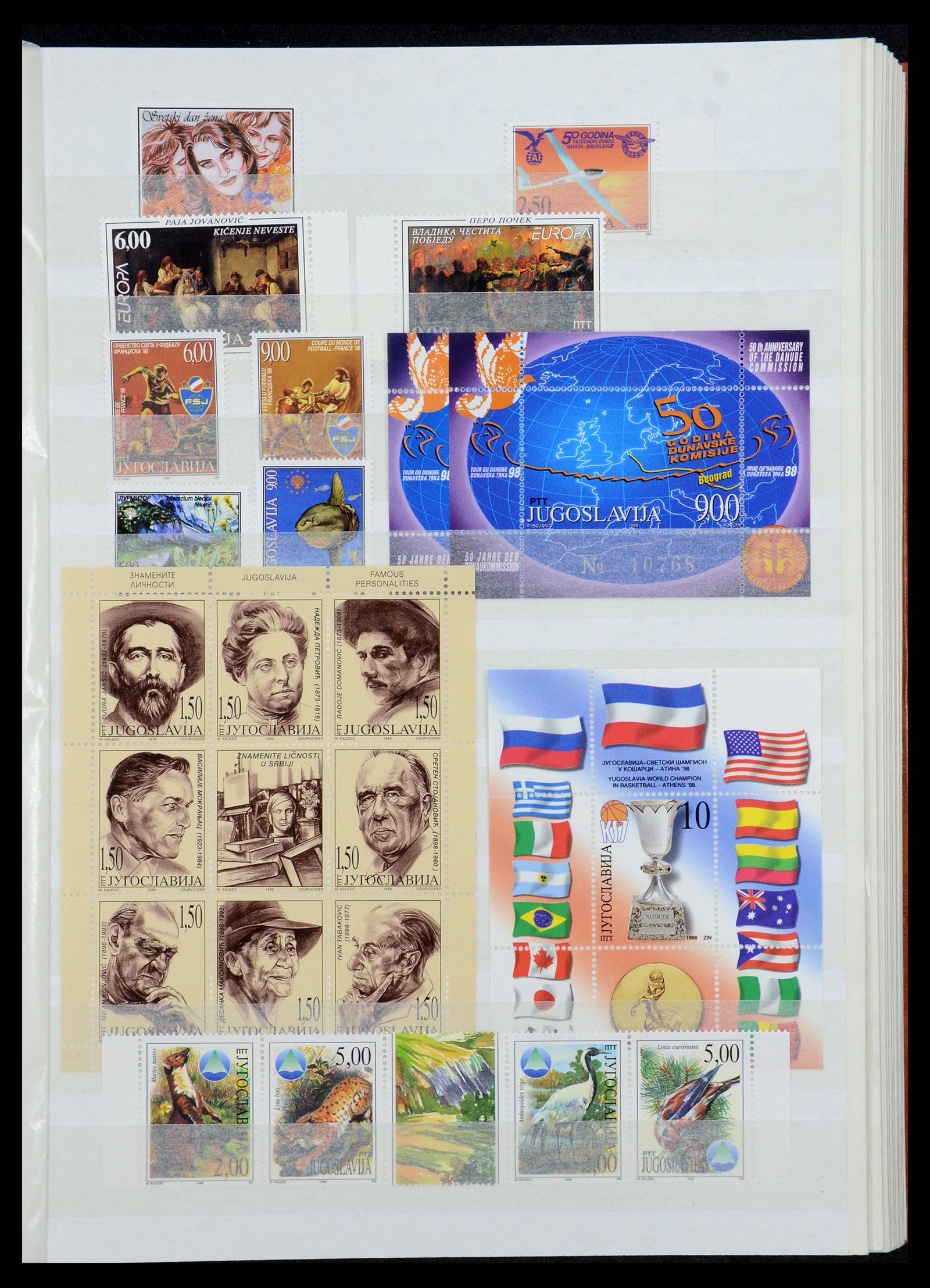 36107 289 - Postzegelverzameling 36107 Joegoslavië 1918-2003.