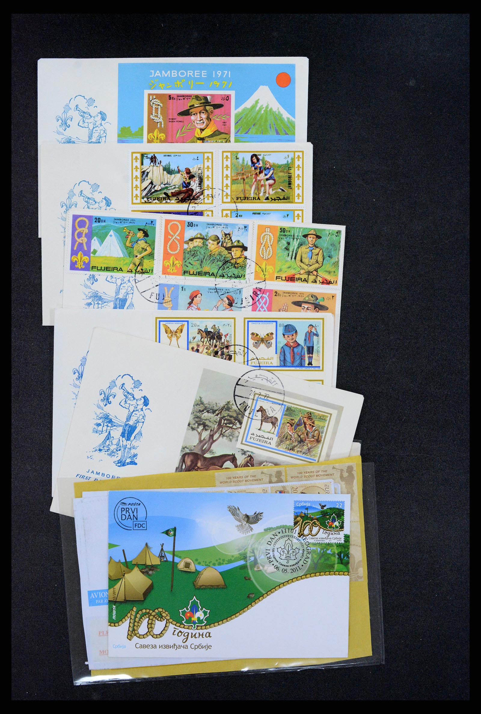 36108 002 - Postzegelverzameling 36108 Motief scouting 1930-2010.