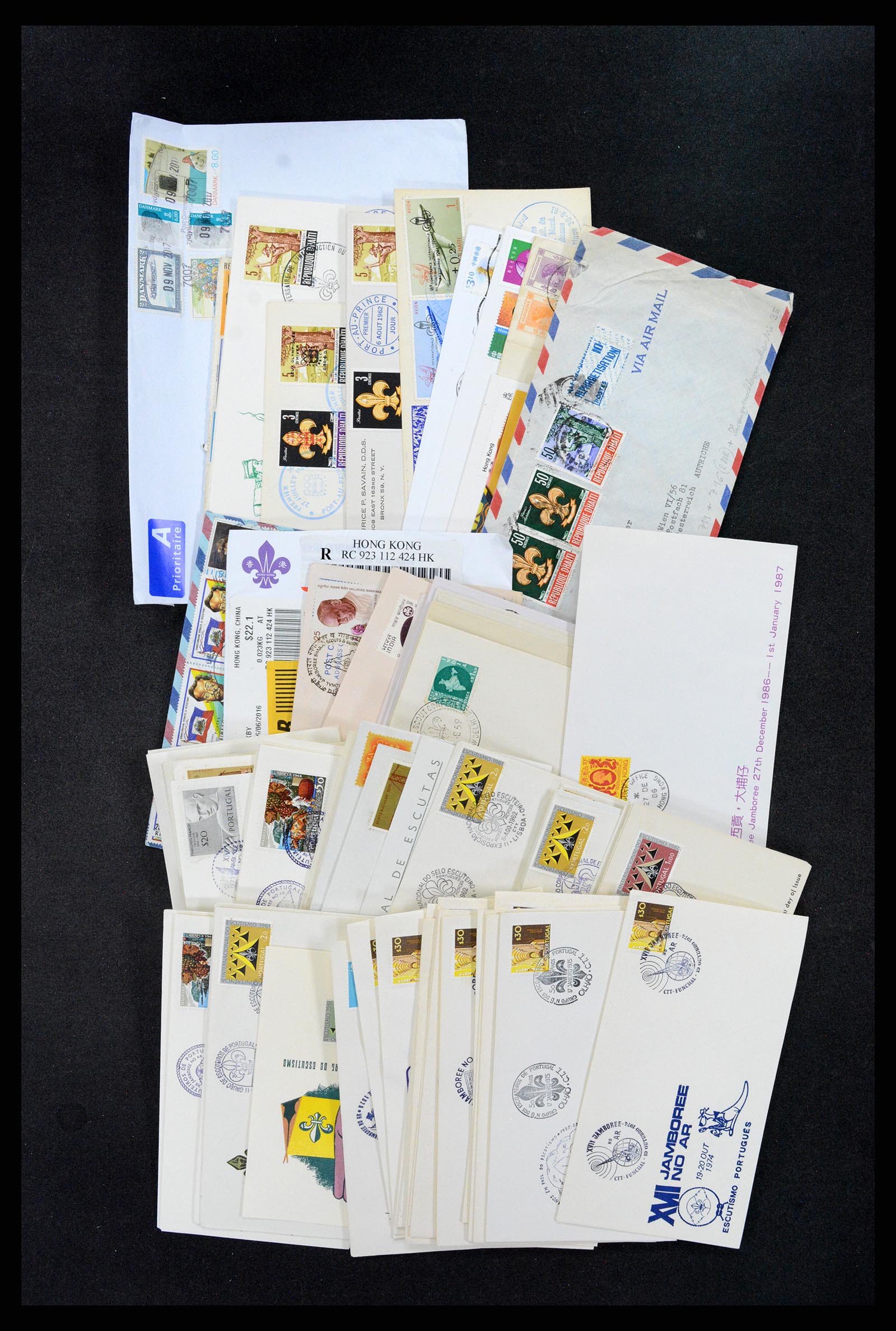 36108 020 - Postzegelverzameling 36108 Motief scouting 1930-2010.