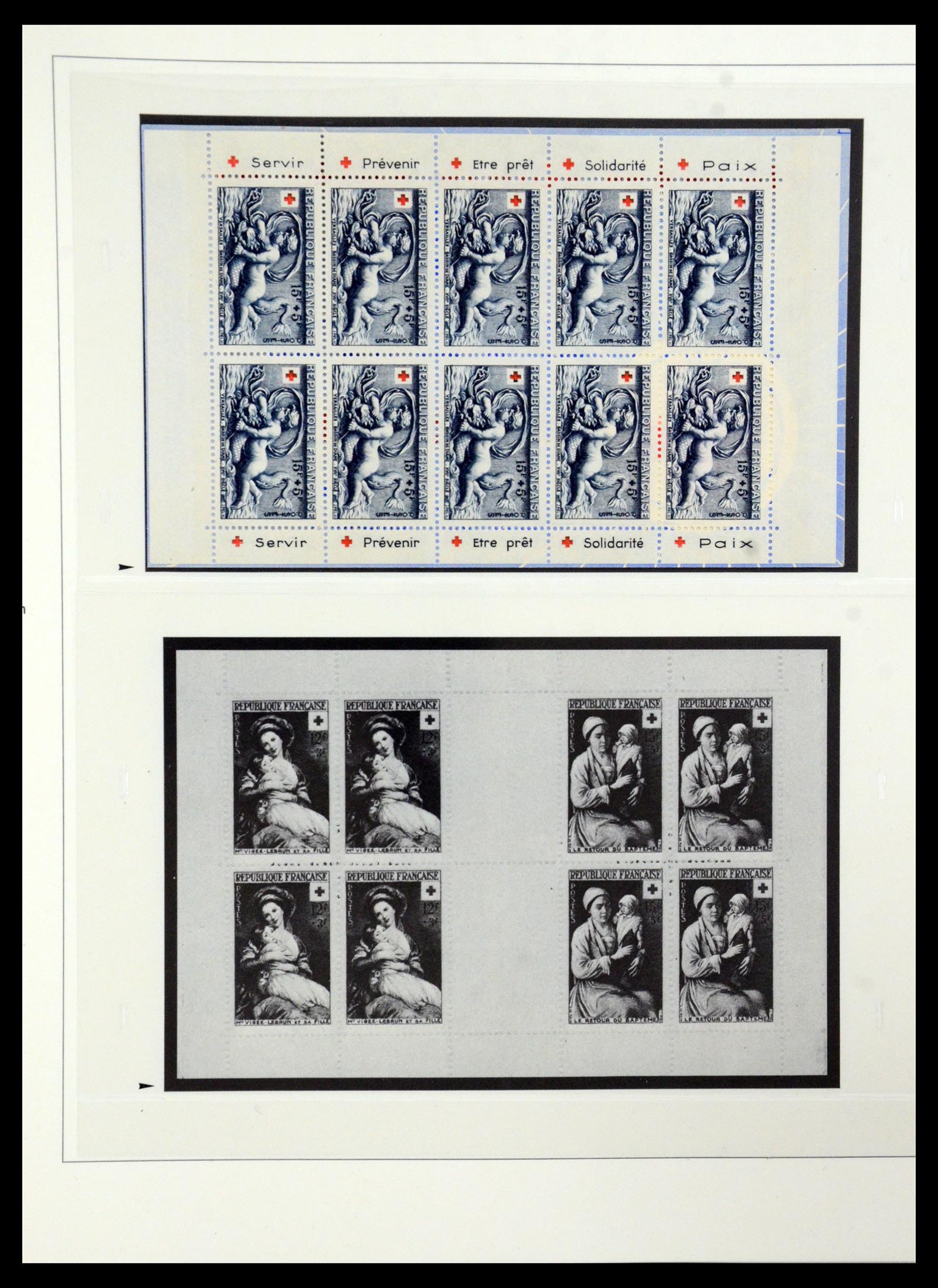 36202 050 - Stamp collection 36202 France red cross booklets 1952-2005.